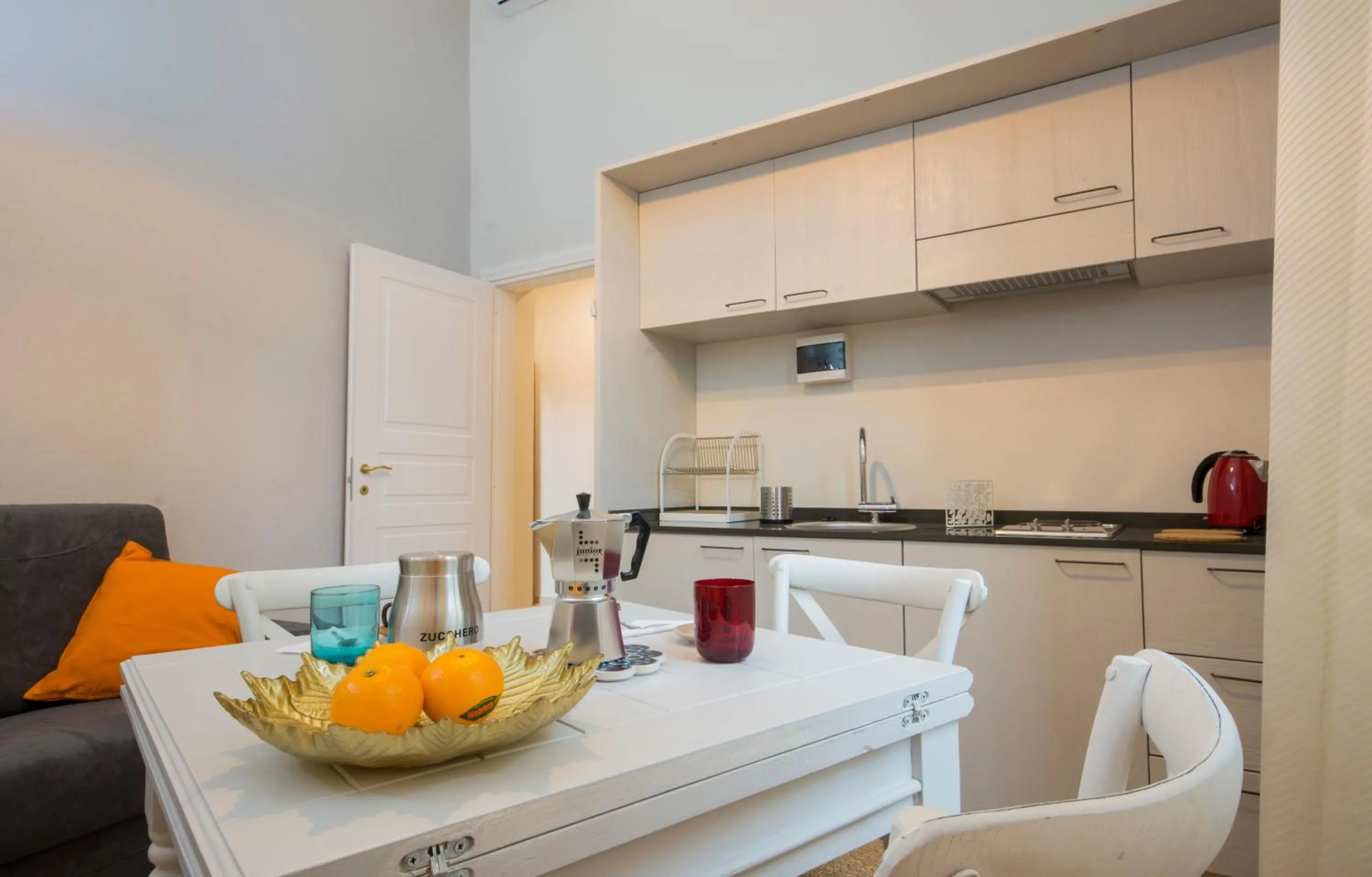 Kitchen or kitchenette in Iris Apartments by Mmega