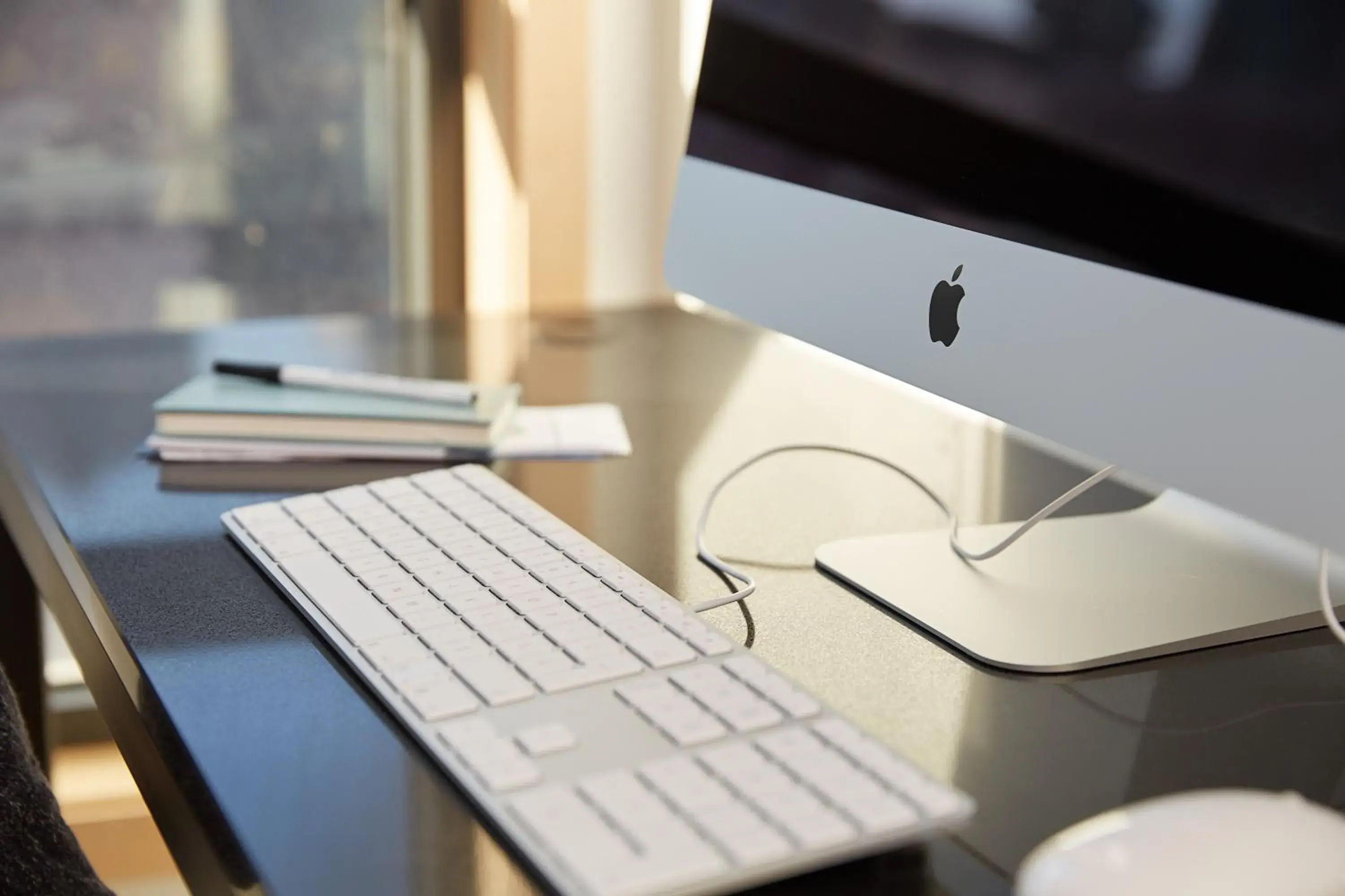 King Room in Le Dauphin Montréal Centre-Ville King Room in Le Dauphin Montréal Centre-Ville