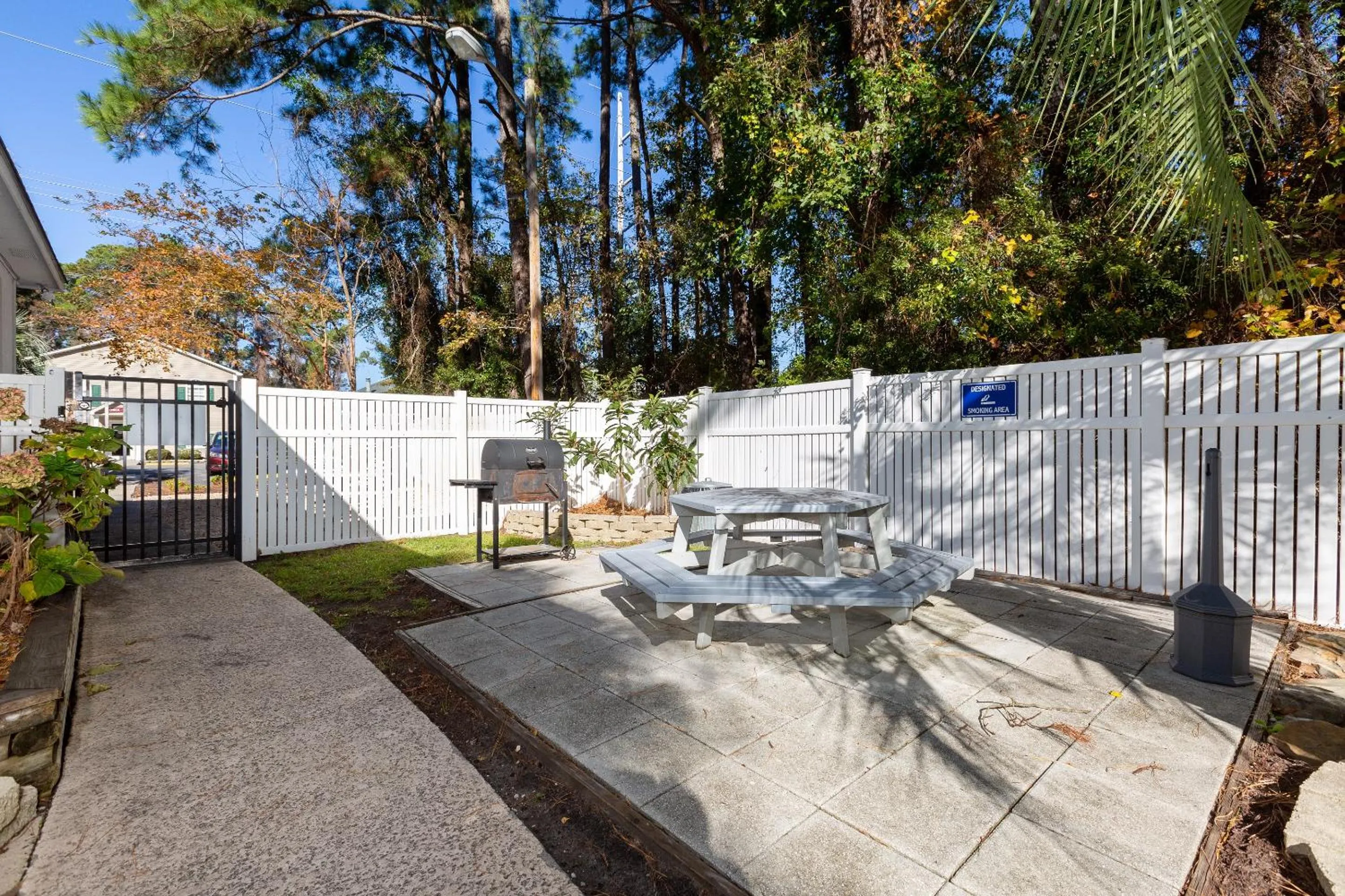 BBQ facilities in Country Club Villas