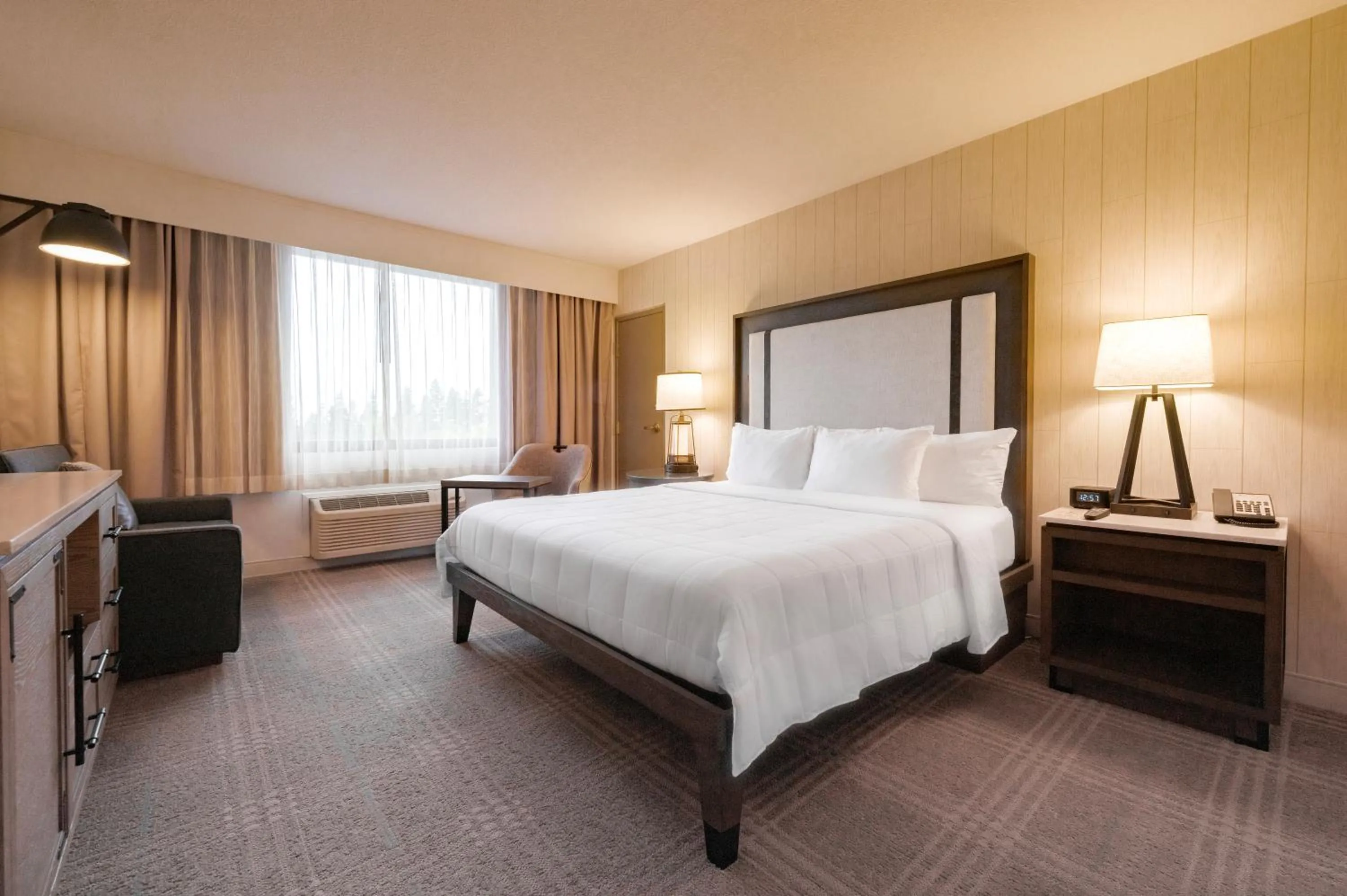 Bed in Knott's Hotel