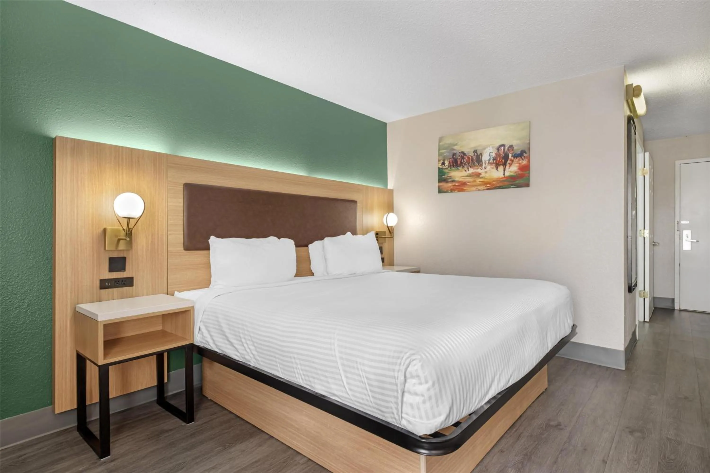 Bedroom in Best Western Richmond Hotel