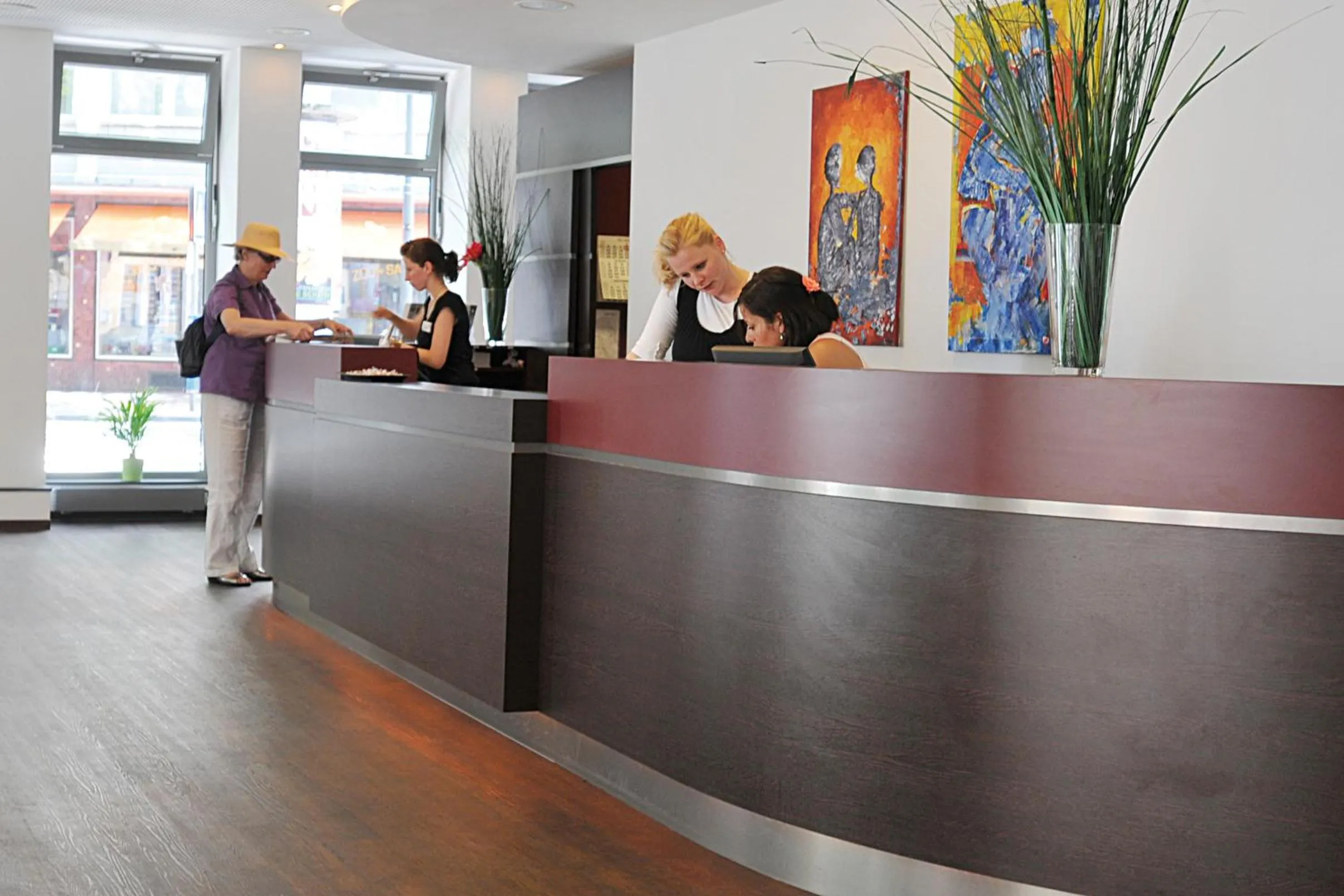 Staff in Hostel Köln