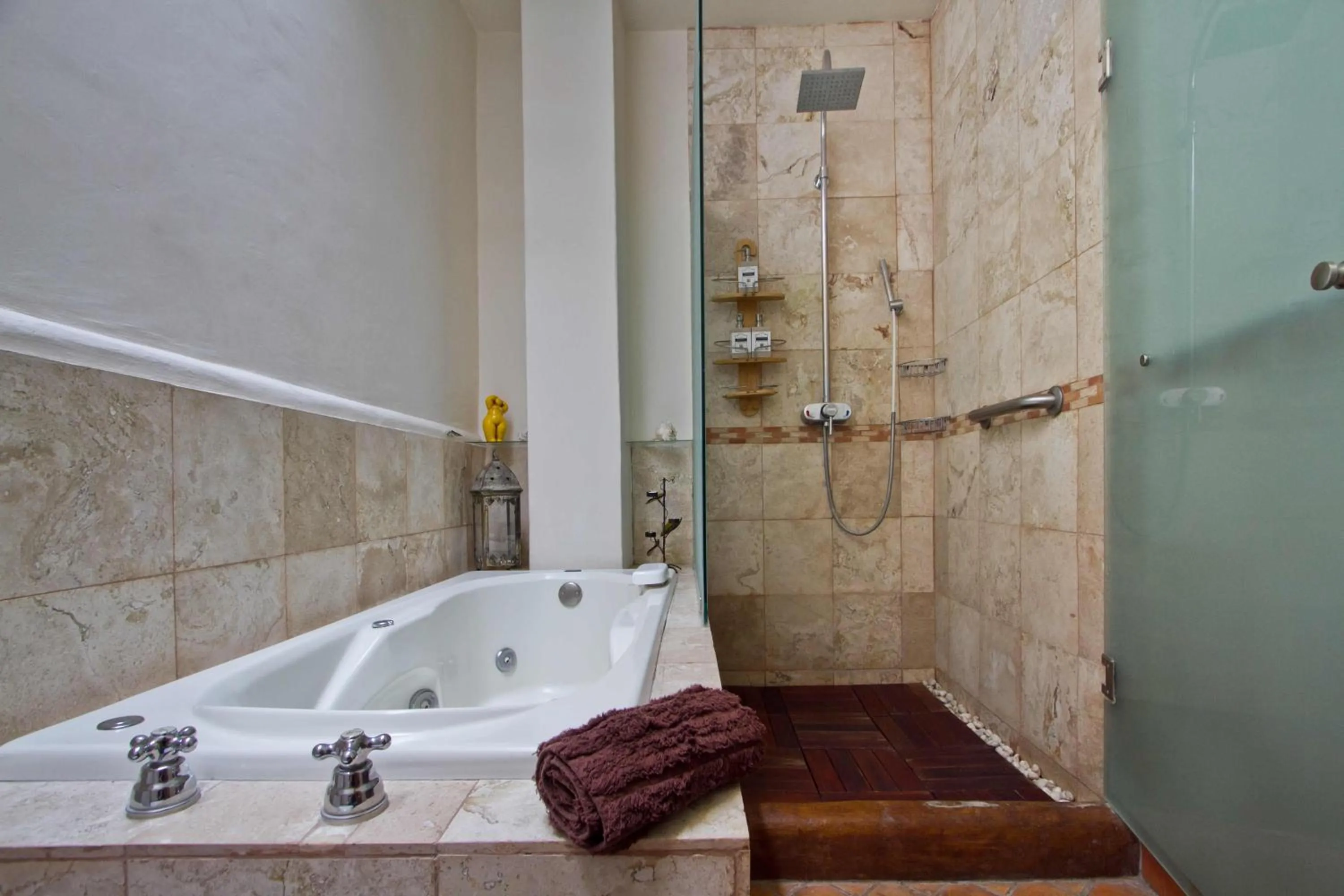 Bathroom in La Casa del Naranjo Hotel Boutique