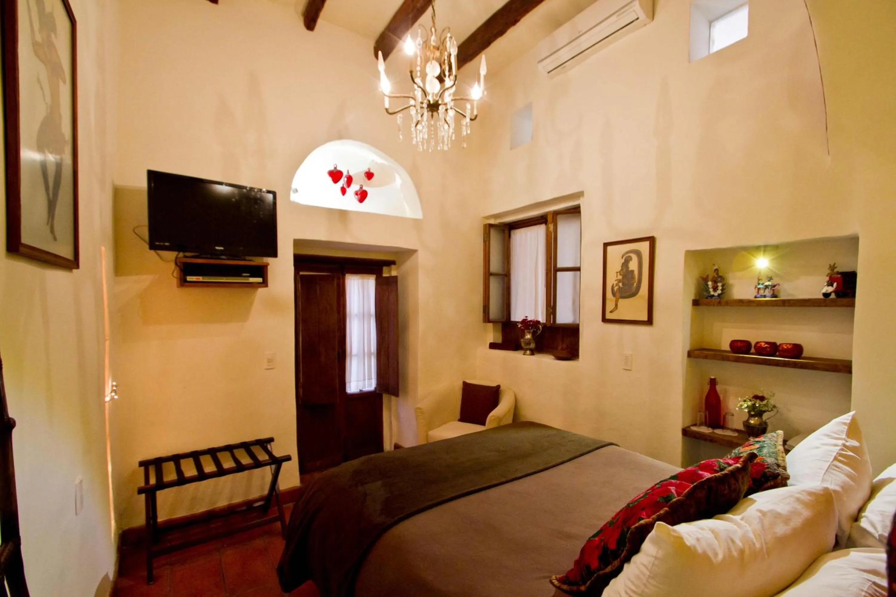 Photo of the whole room, Bed in La Casa del Naranjo Hotel Boutique