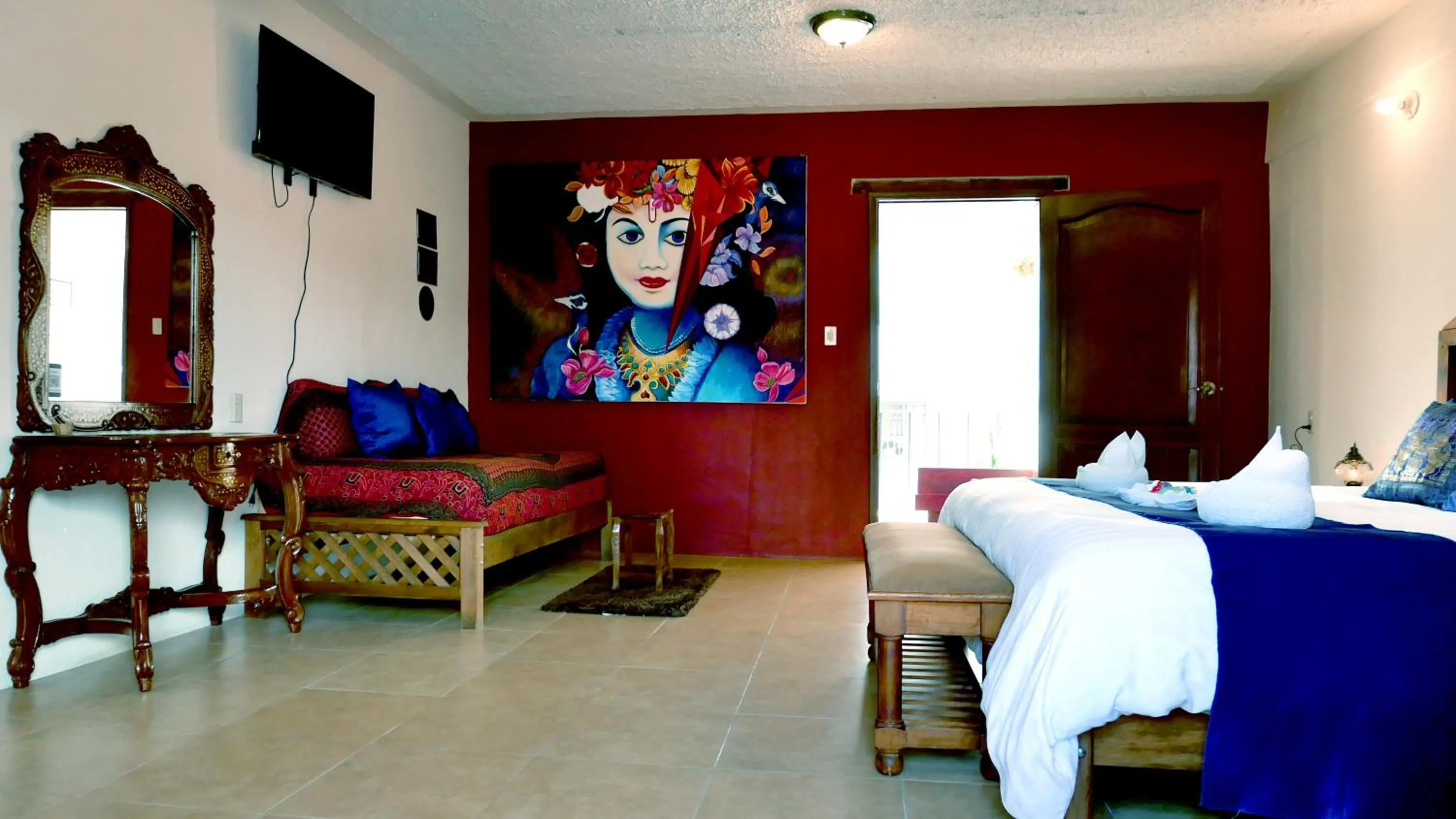 Photo of the whole room, Bed in Ganesha Hotel