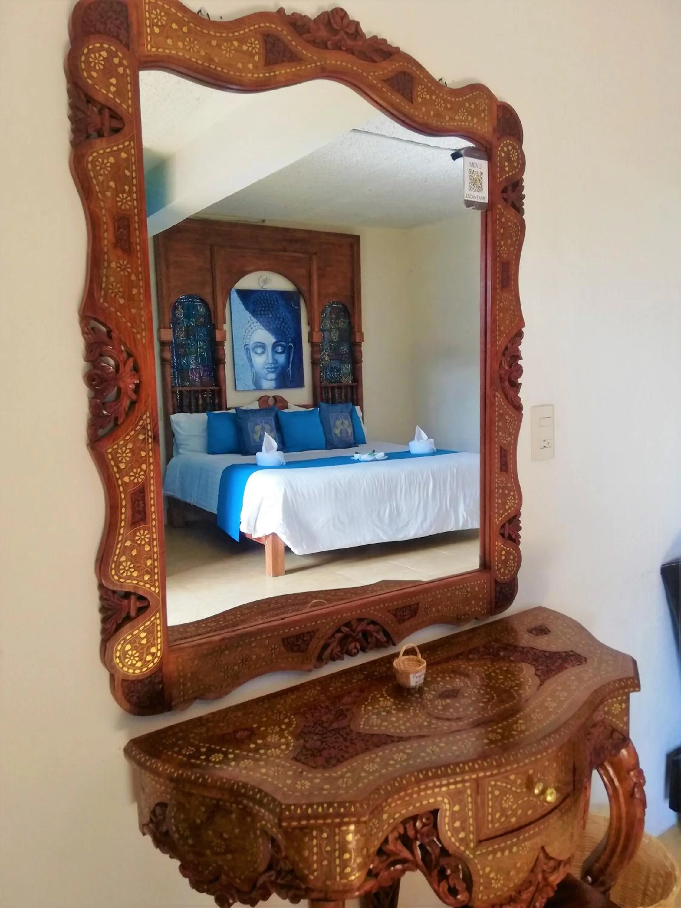 Decorative detail in Ganesha Hotel