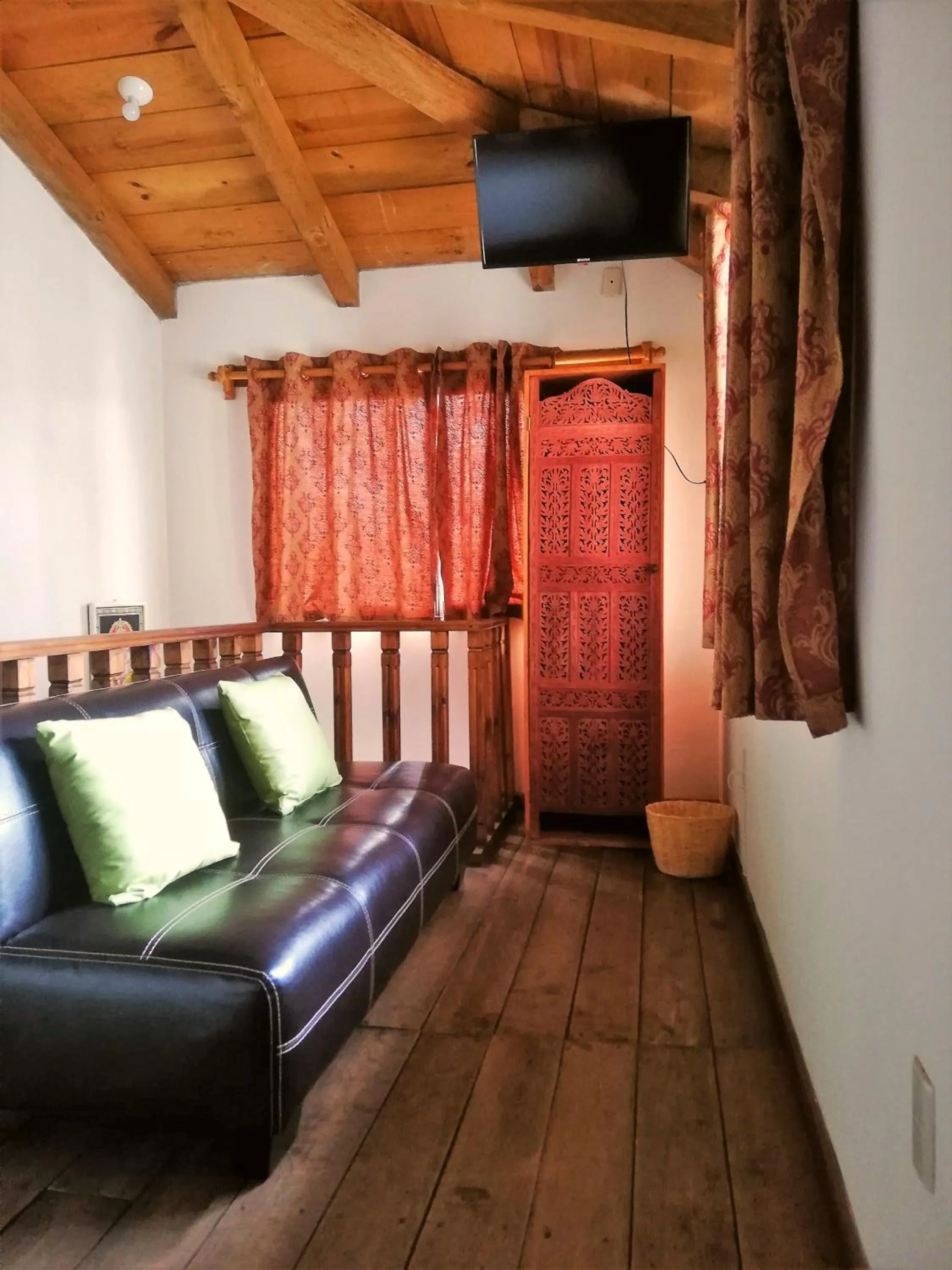 Living room in Ganesha Hotel