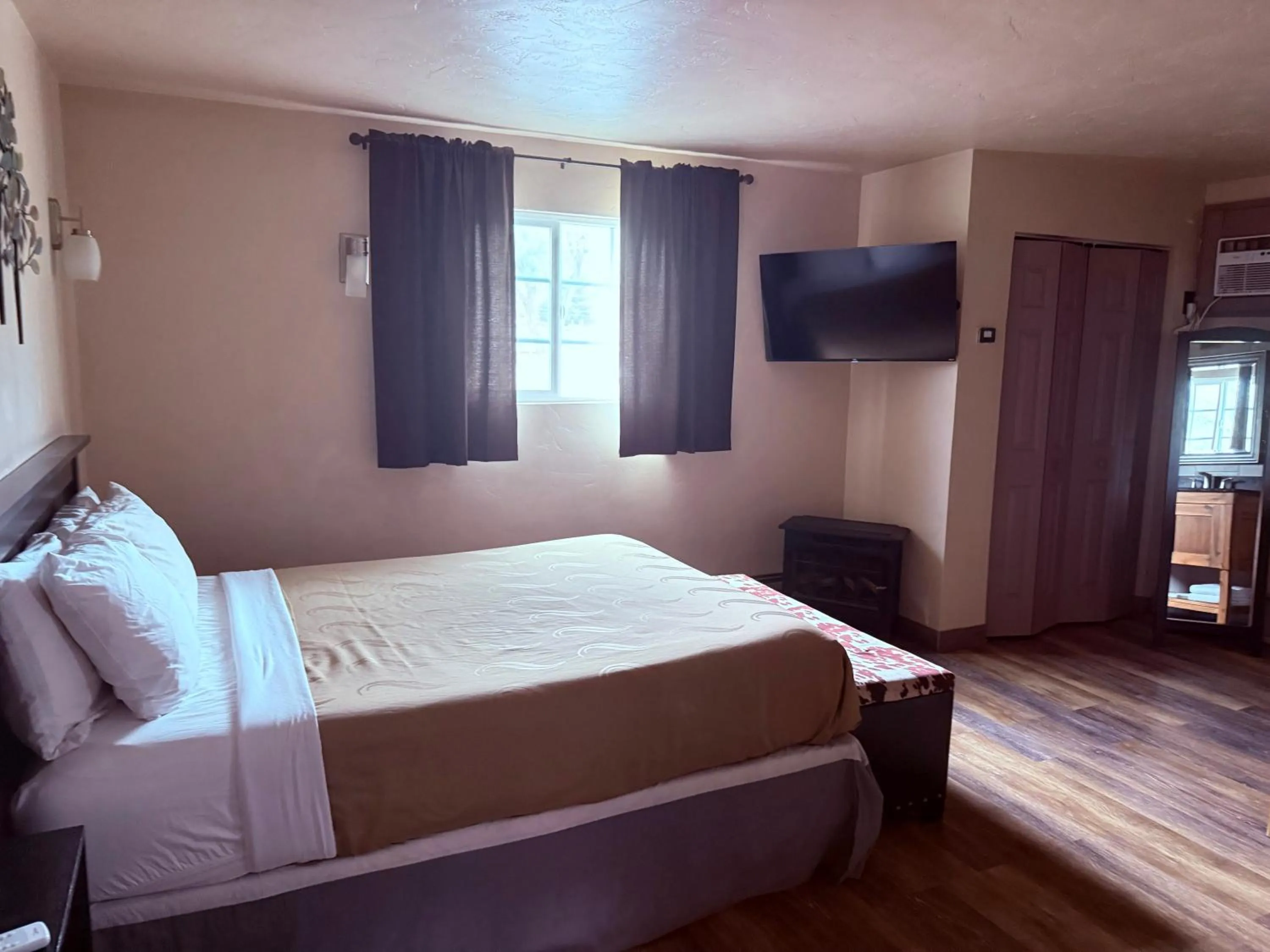 Bed in Adobe Inn Durango