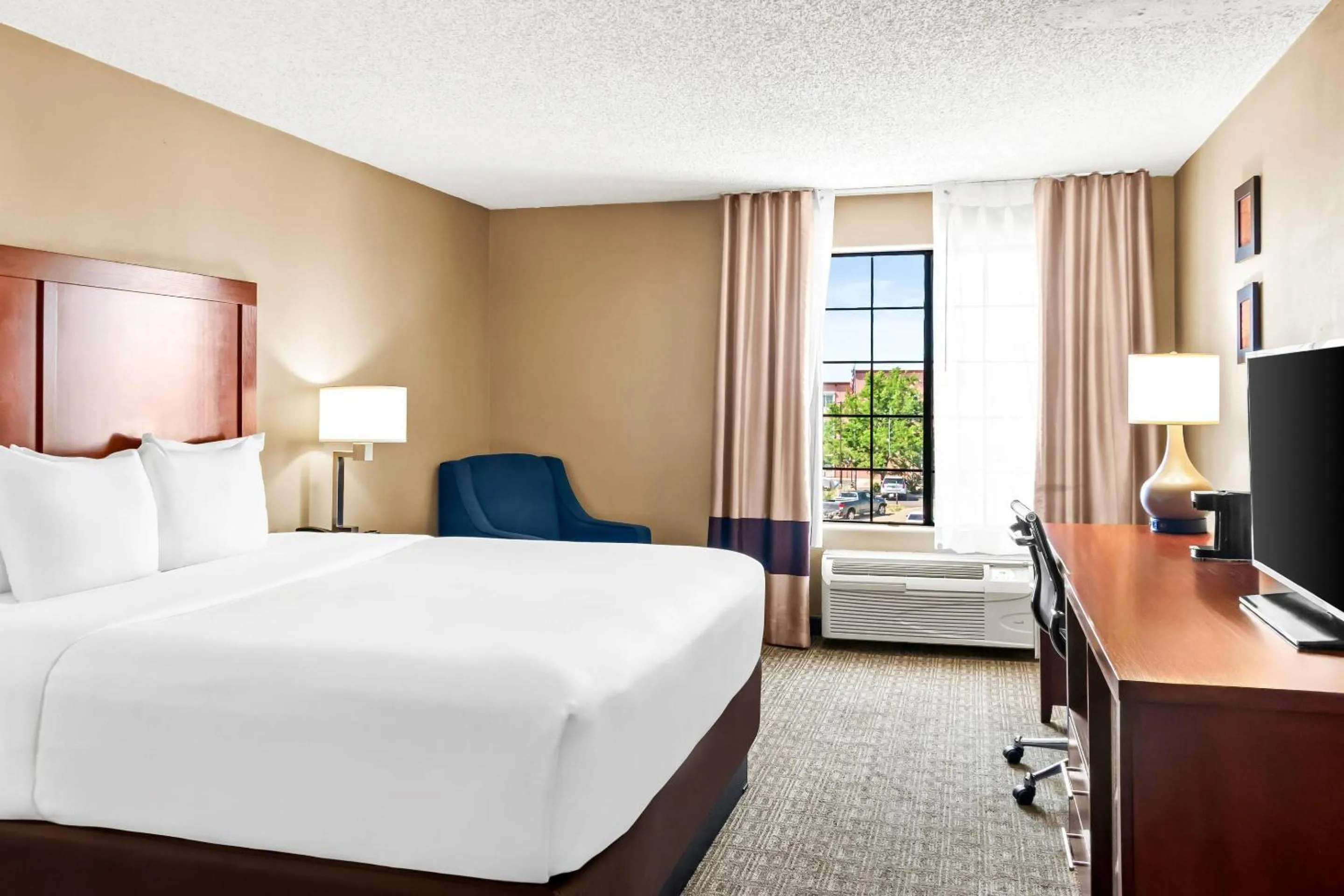 Bedroom, Bed in Comfort Inn Santa Fe South