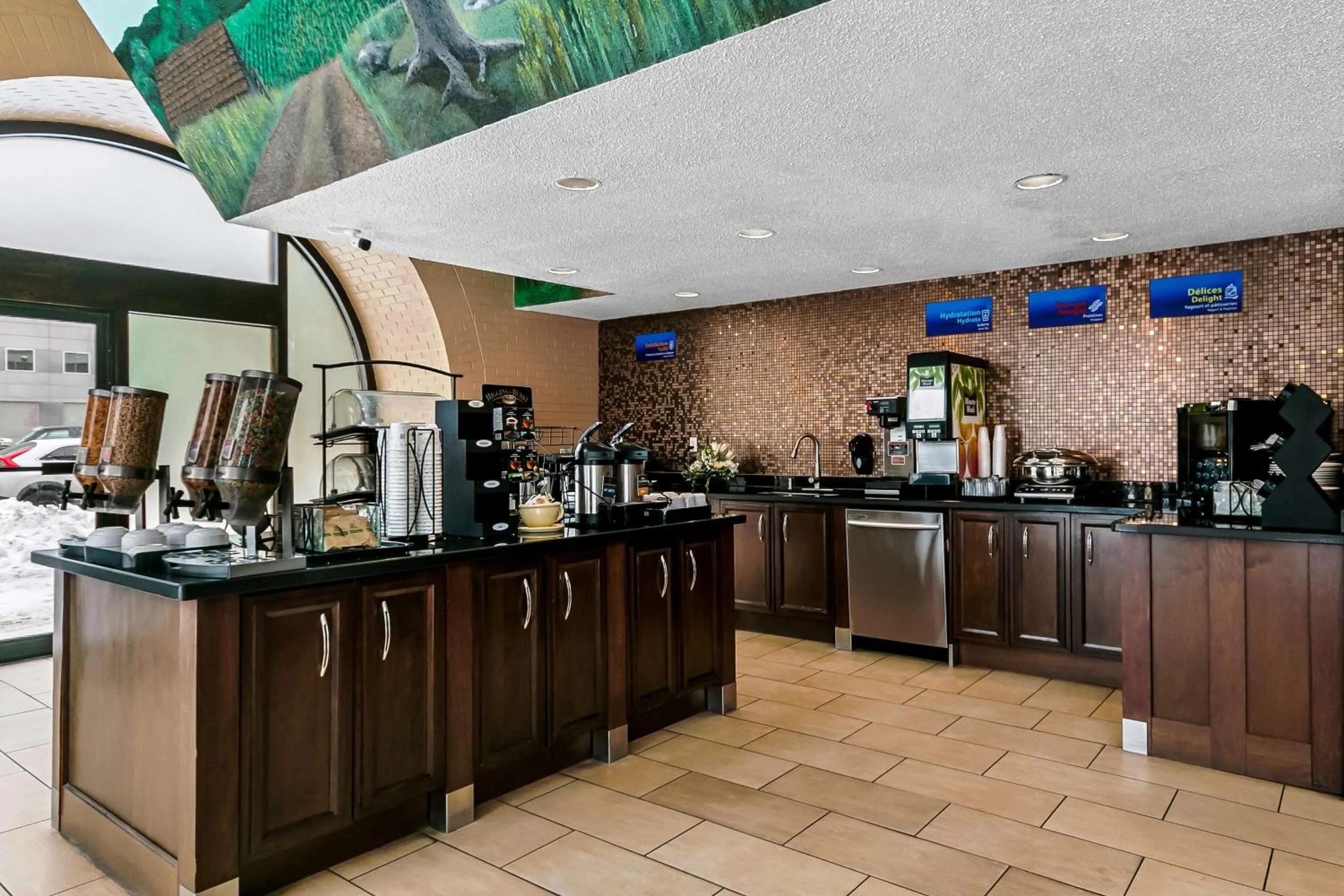 Breakfast in Best Western Downtown Sudbury