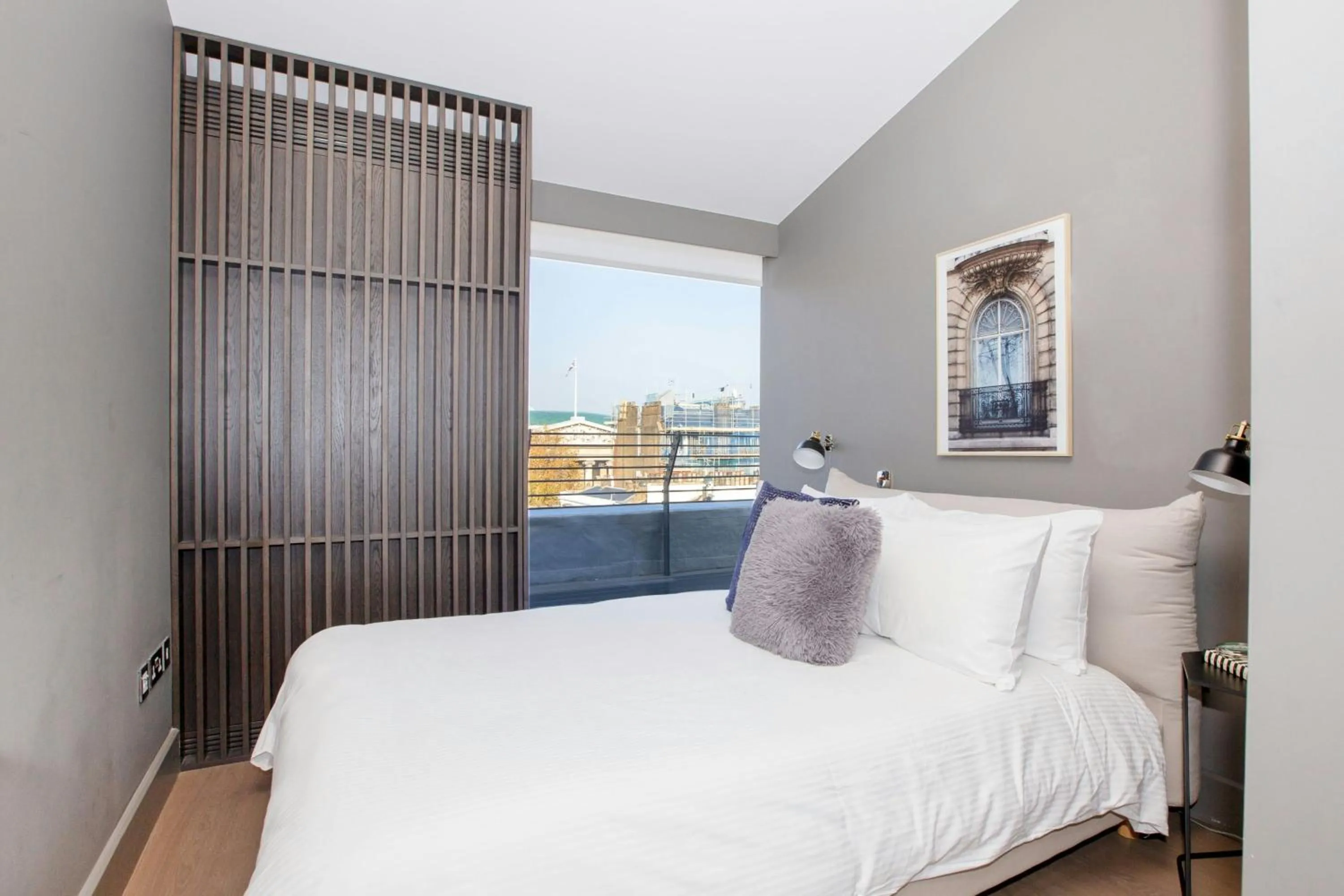 Bedroom in Sonder by Marriott Bonvoy Museum House Apartments British Museum