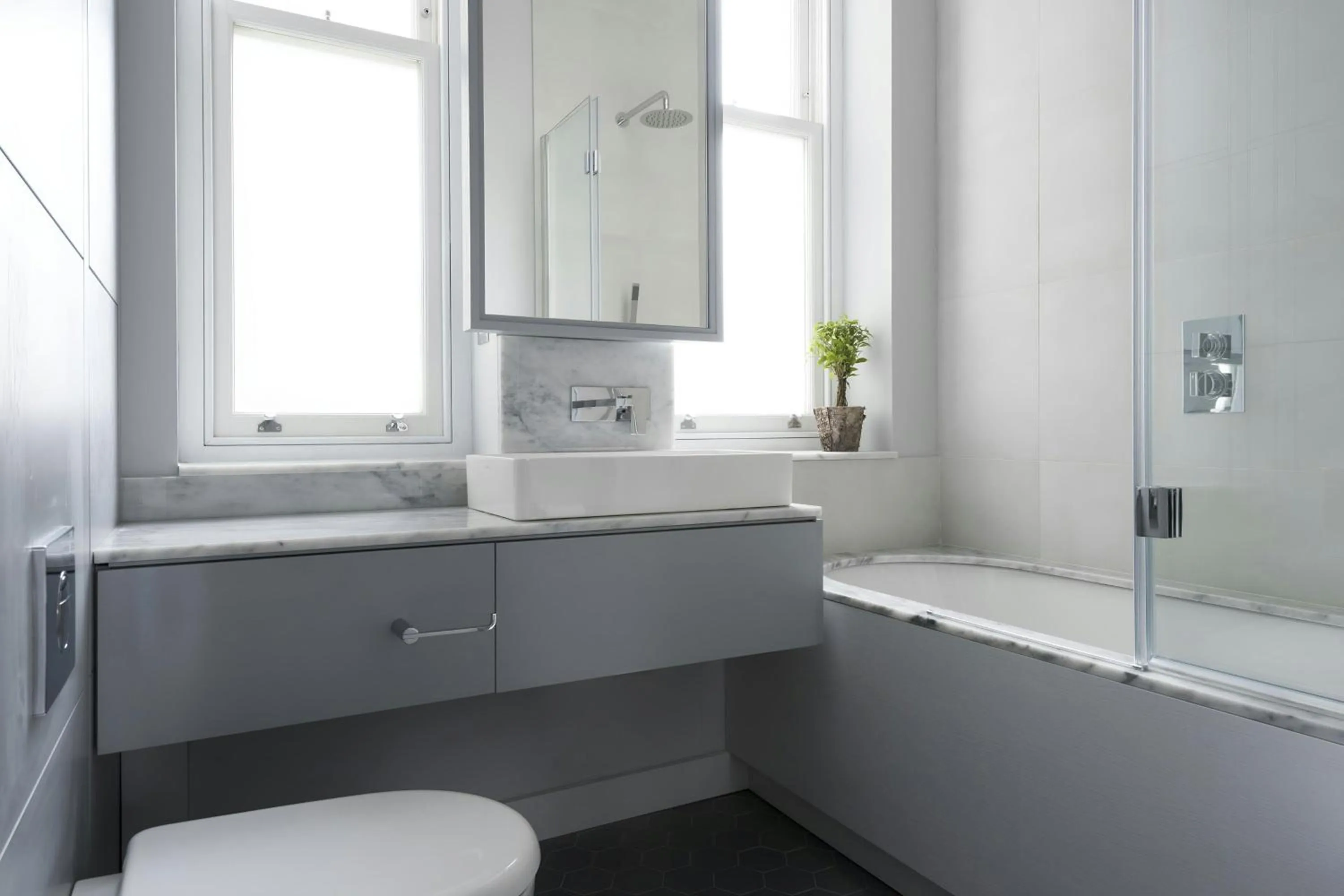 Bathroom in Sonder by Marriott Bonvoy Museum House Apartments British Museum