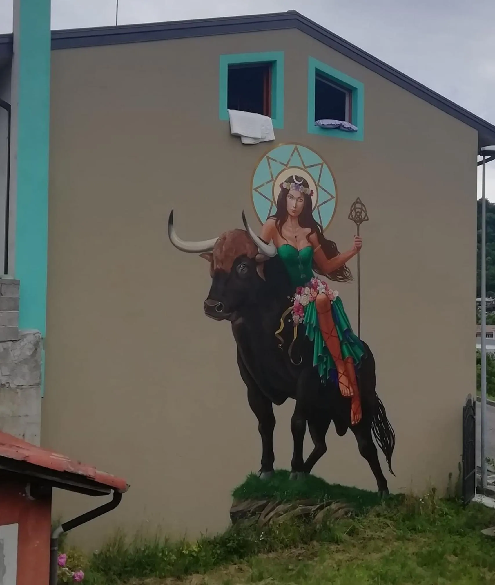 Property building in B&B Books & Bikes