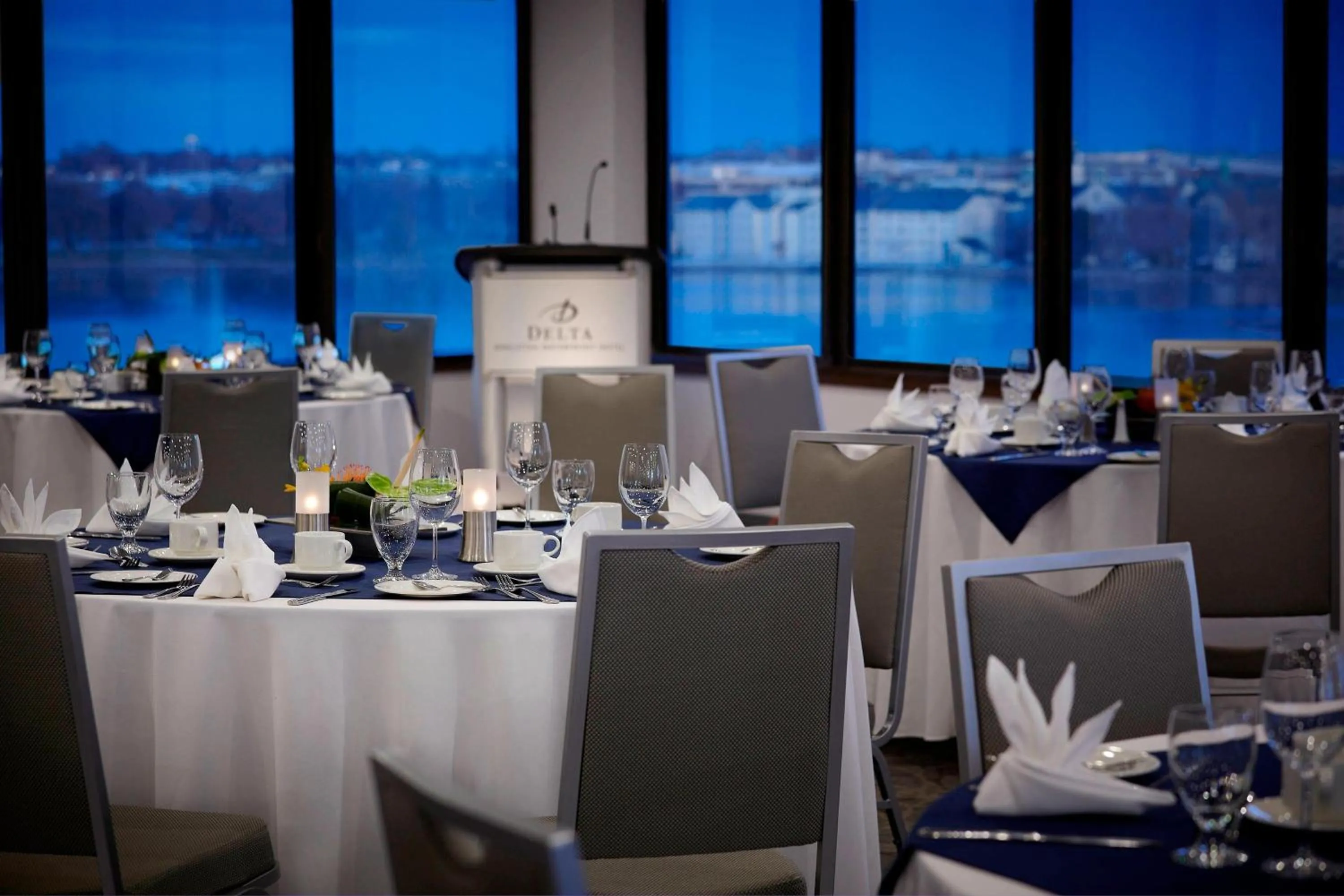 Meeting/conference room in Delta Hotels by Marriott Kingston Waterfront