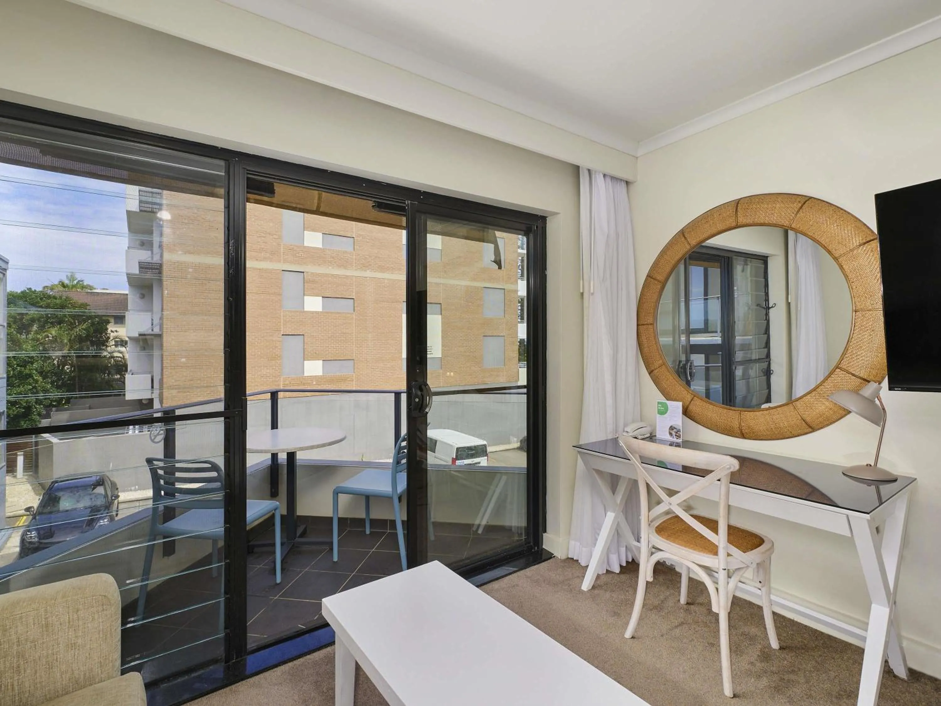 Bedroom in ibis Styles Port Macquarie