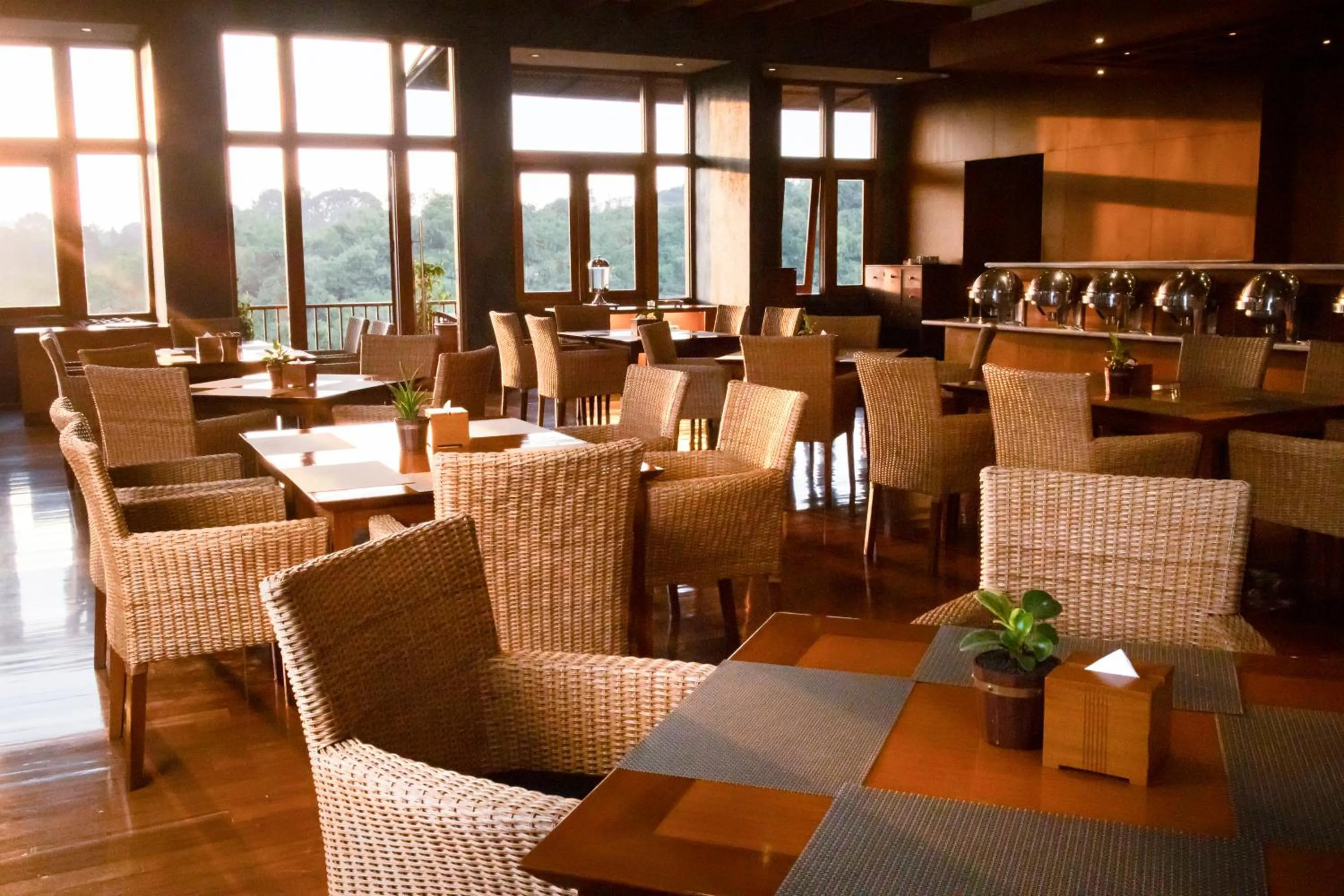 Restaurant/places to eat in SanGria Resort And Spa
