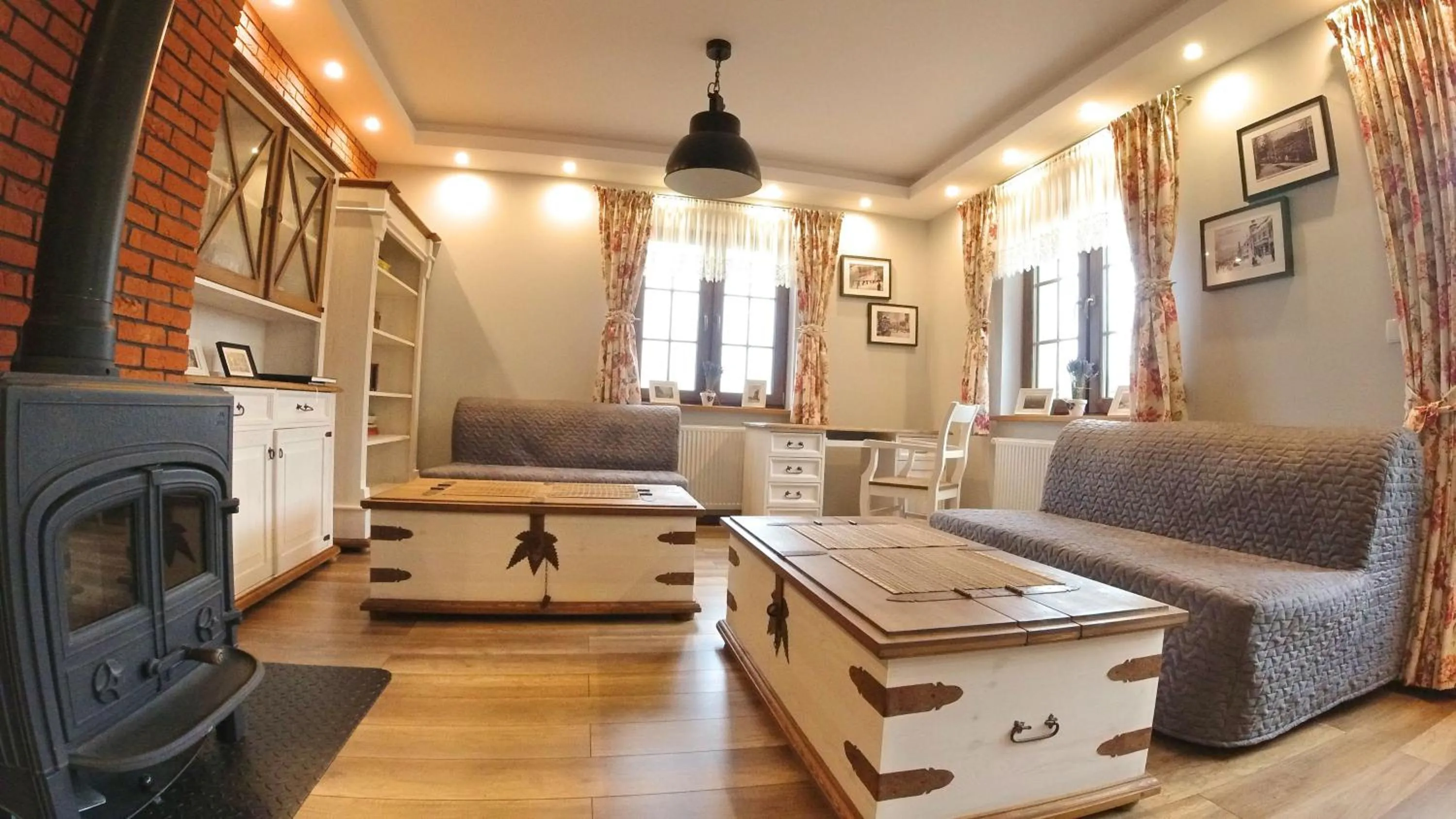 Communal lounge/ TV room in Uroczysko starych sztolni