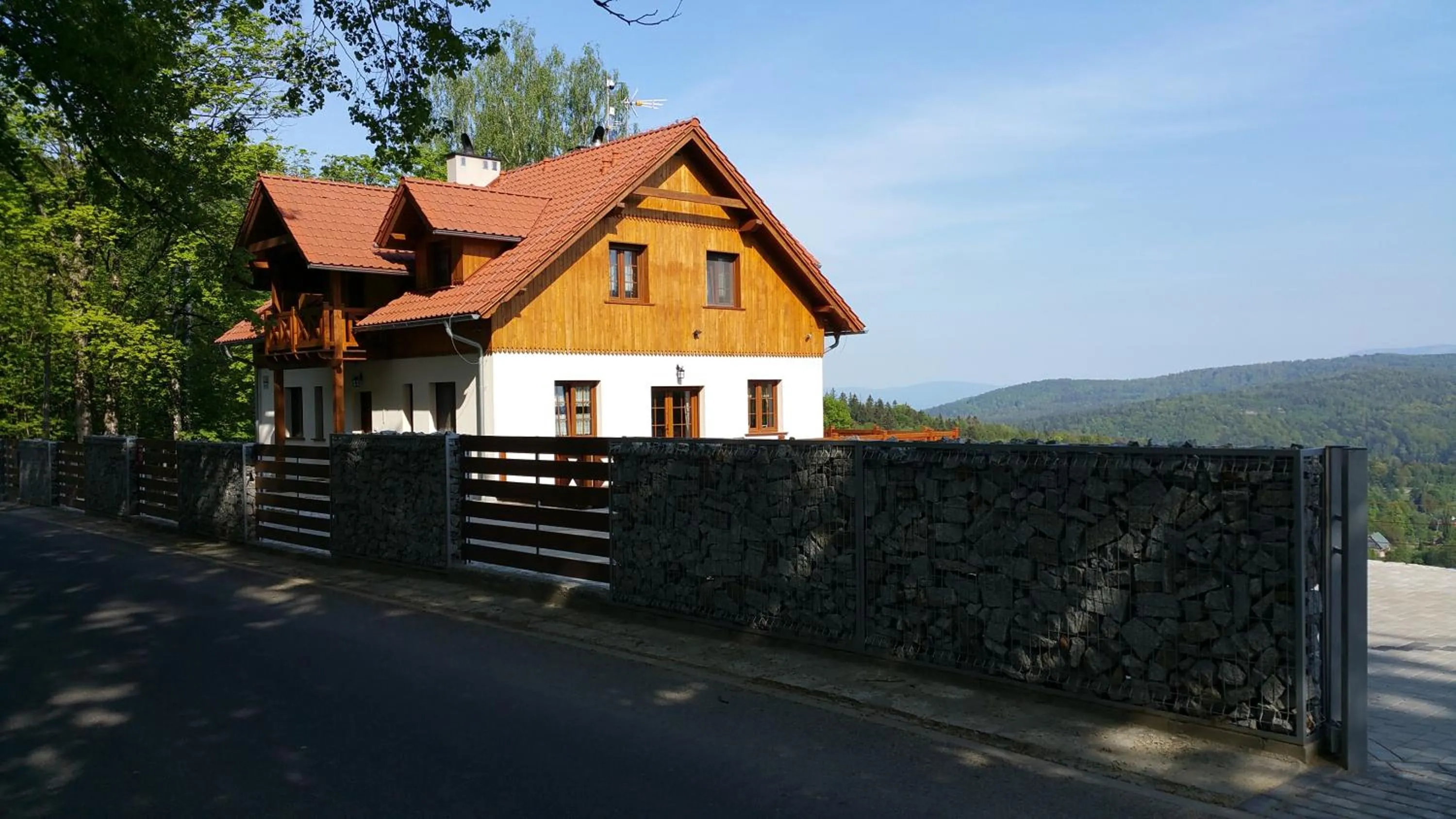 Facade/entrance in Uroczysko starych sztolni