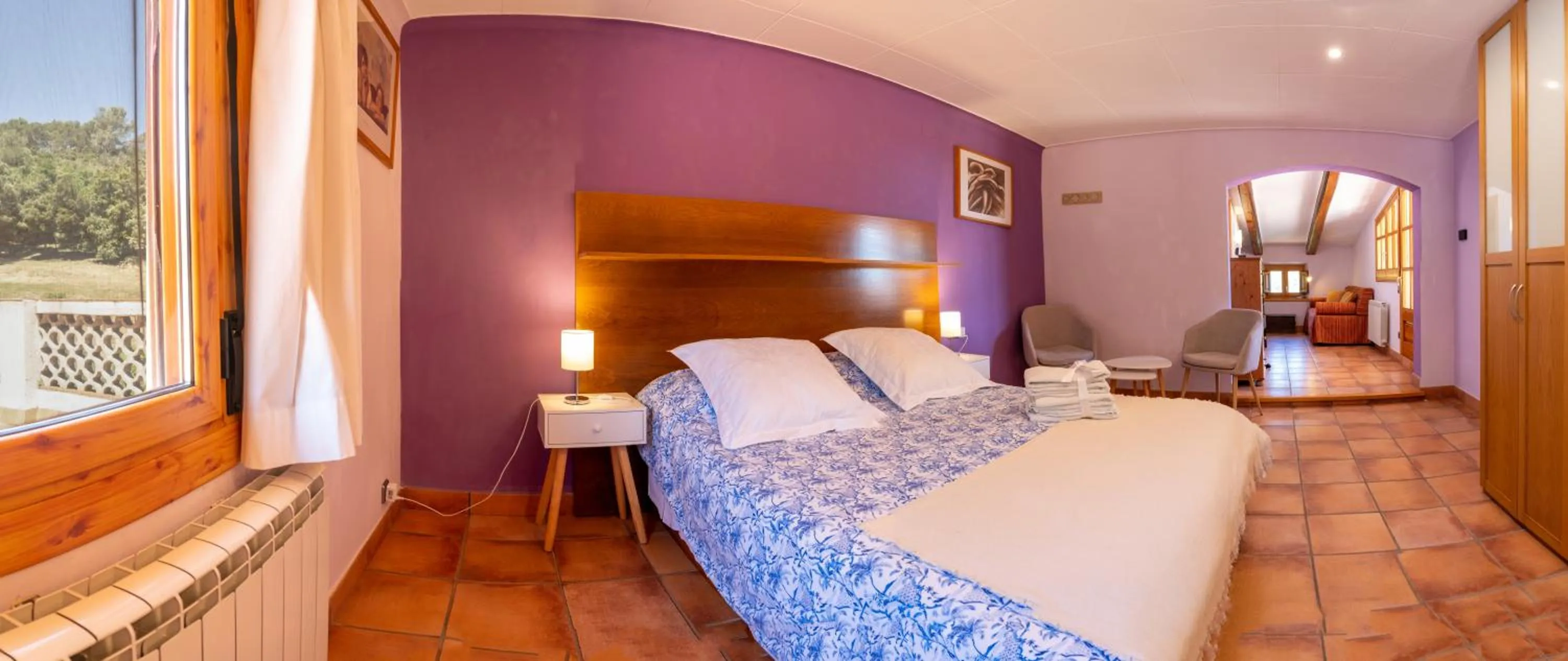 Photo of the whole room, Bed in Can Rosich