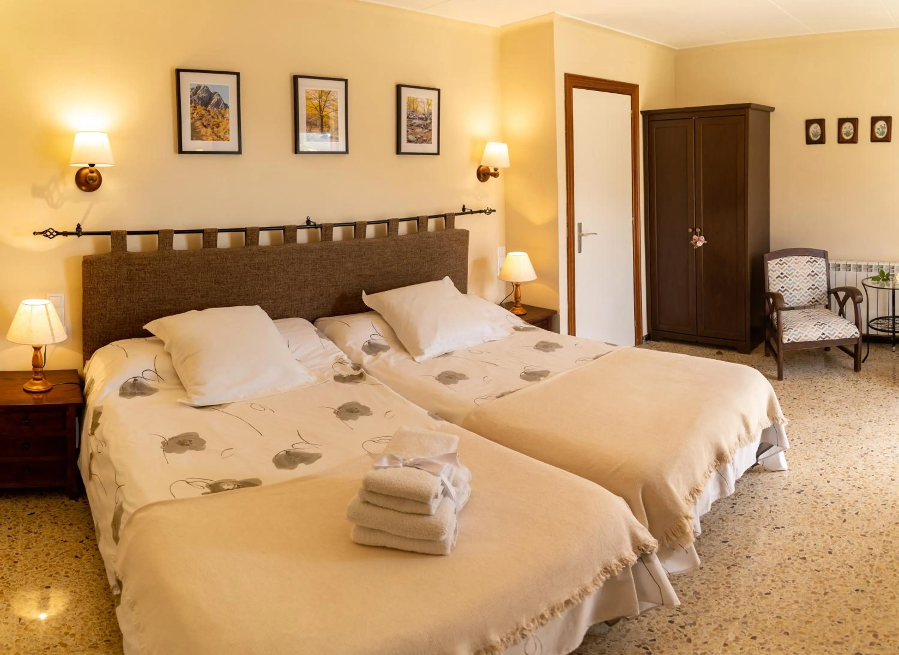 Bedroom, Bed in Can Rosich