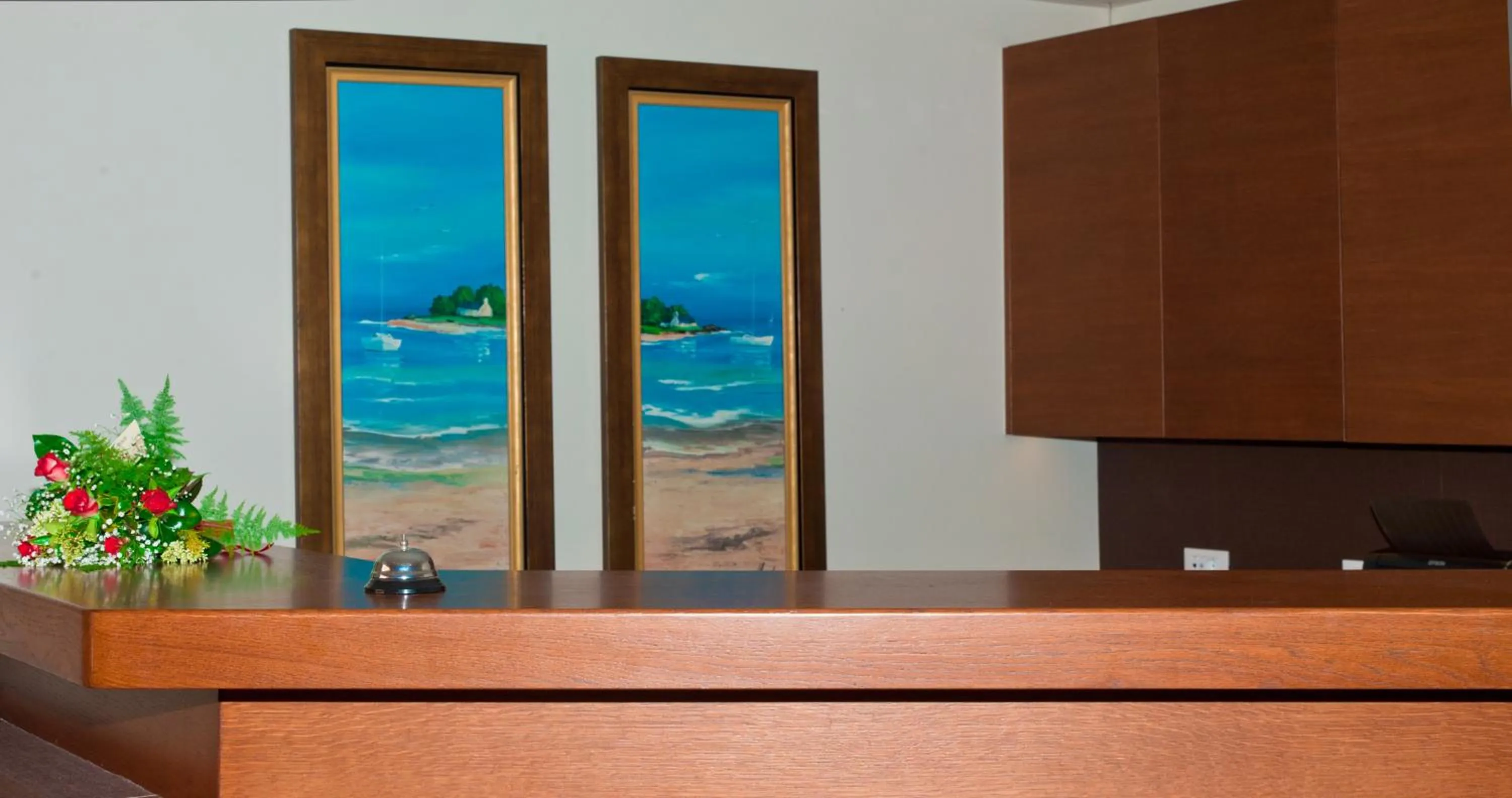 Lobby or reception in Silver Beach Hotel & Apartments