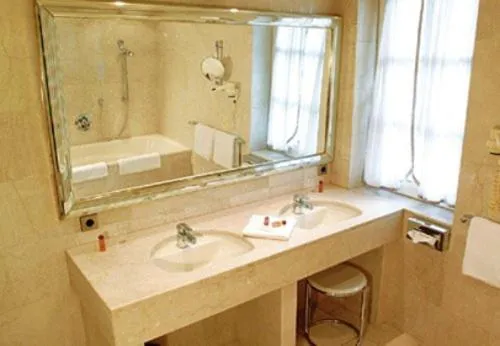 Bathroom in Hotel Restaurant Höttche