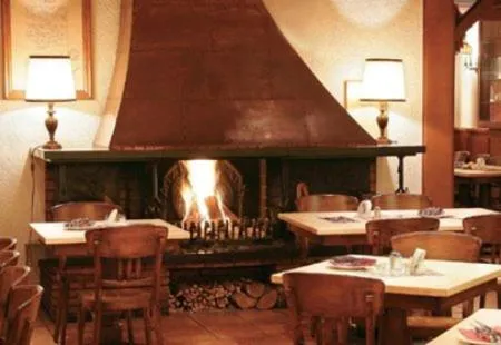 Restaurant/places to eat in Hotel Restaurant Höttche