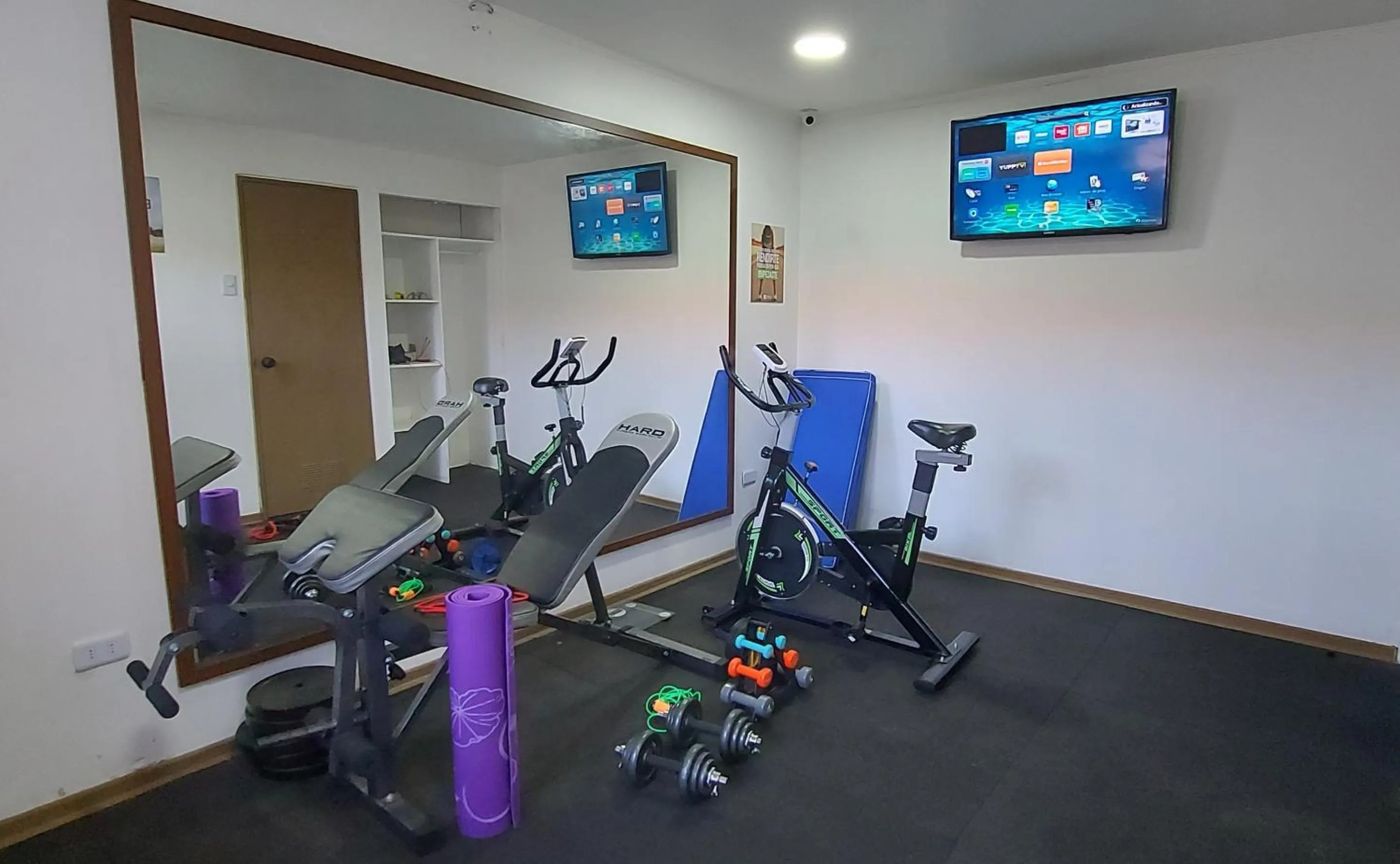 TV and multimedia in Hotel Chagual