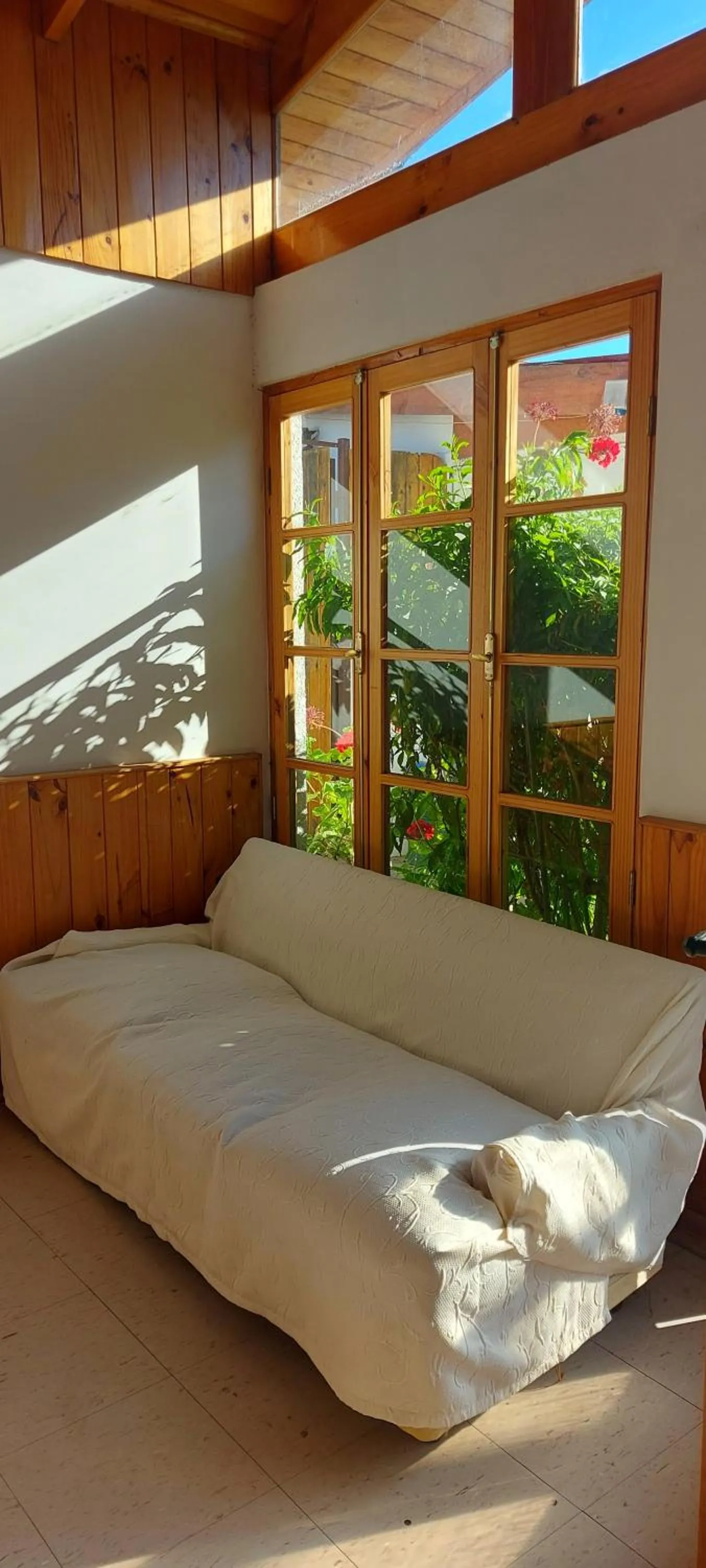 Property building, Bed in Hotel Chagual
