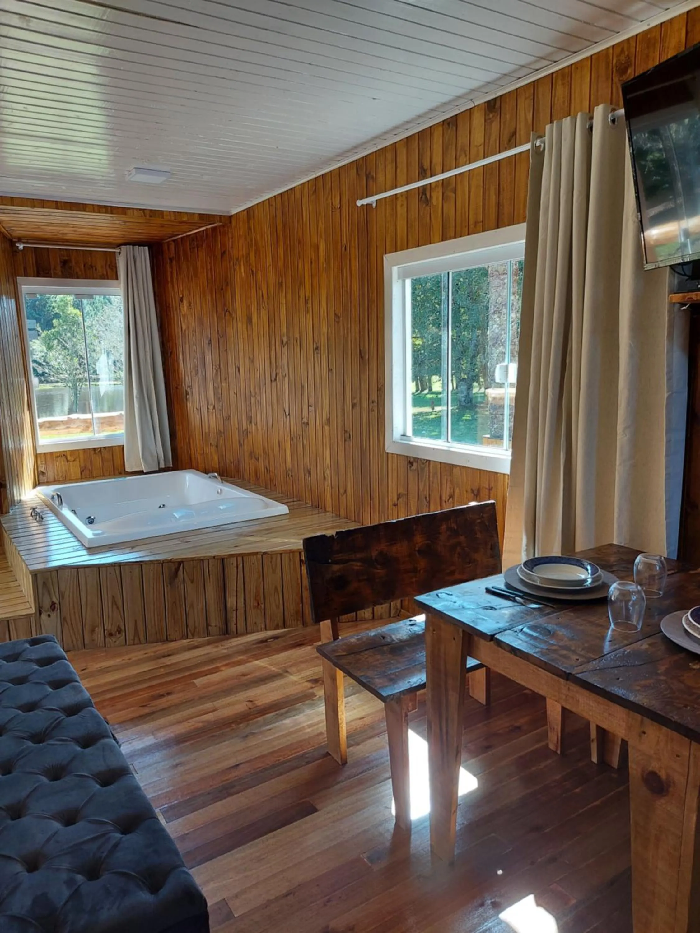 Dining area, Bed in Pousada Recanto do Lago