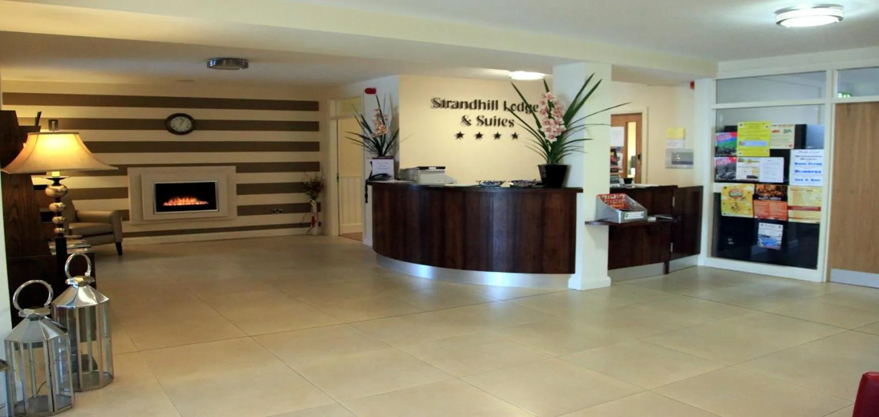 Lobby or reception in Strandhill Lodge and Suites Boutique Hotel