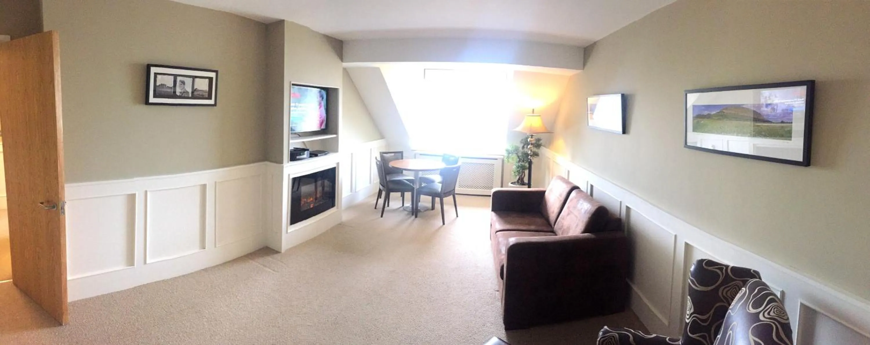 Living room in Strandhill Lodge and Suites Boutique Hotel