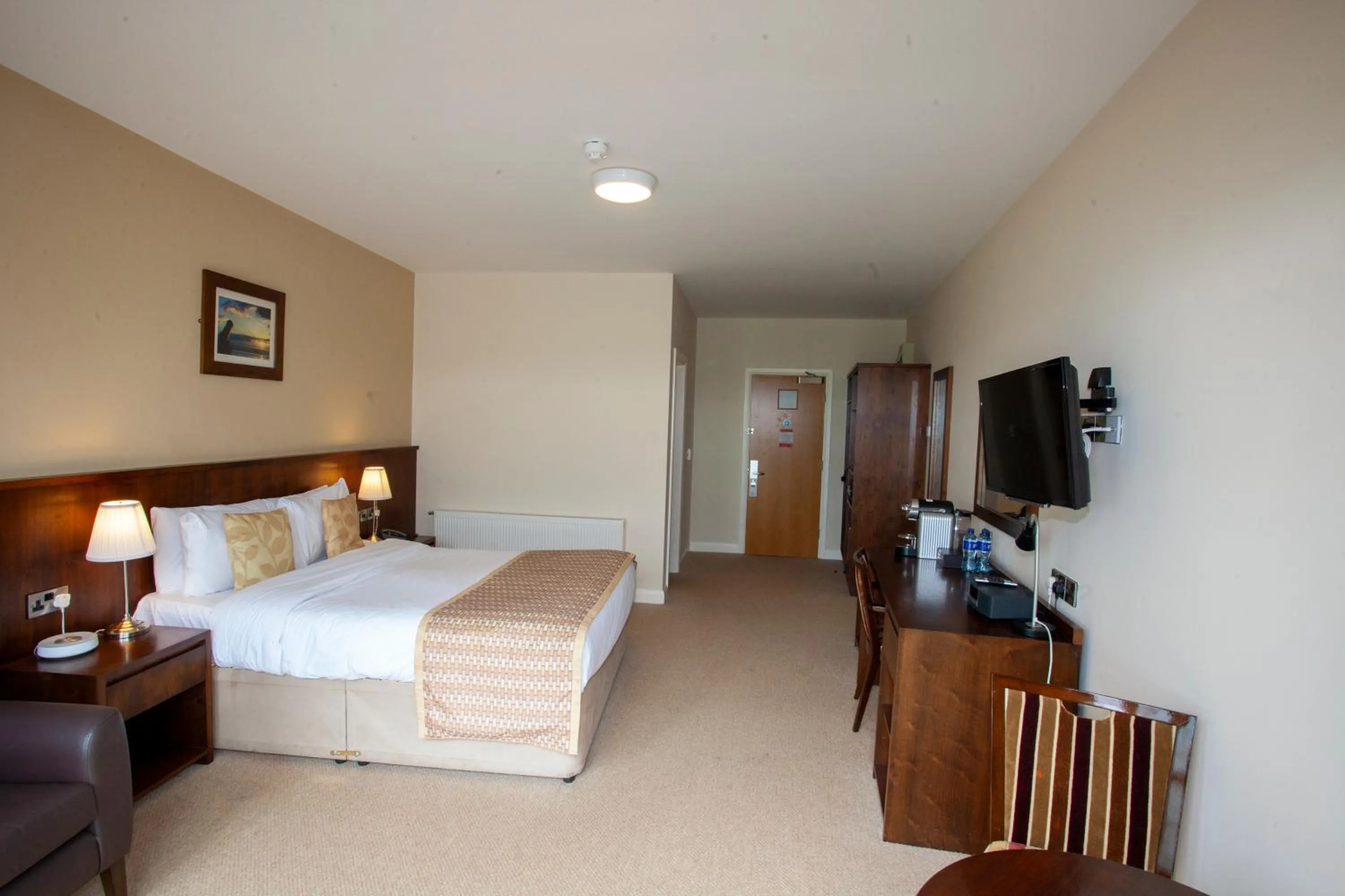 Bed in Strandhill Lodge and Suites Boutique Hotel