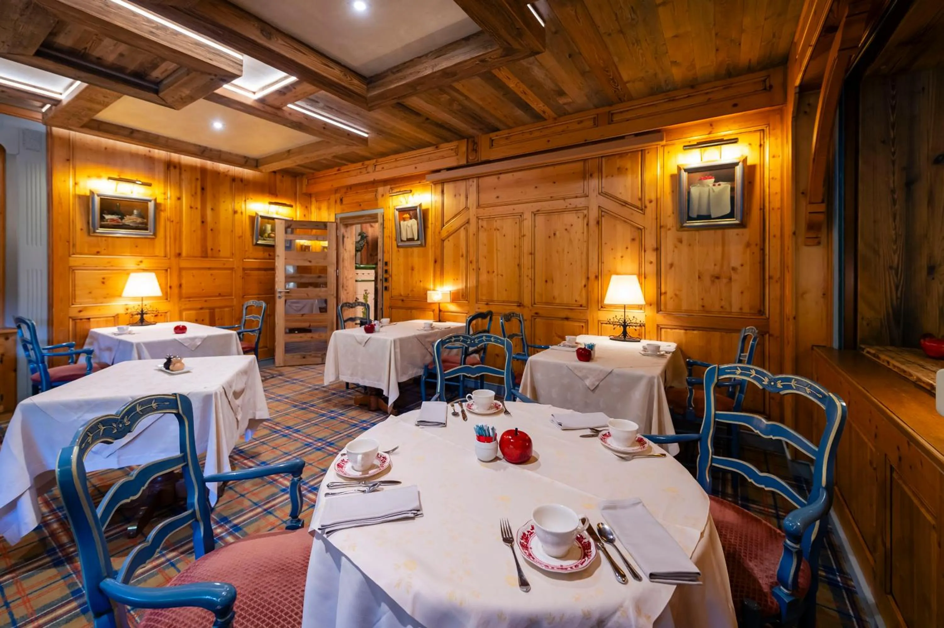 Breakfast in Hôtel-Restaurant Les Bas-Rupts, Singuliers Hôtel