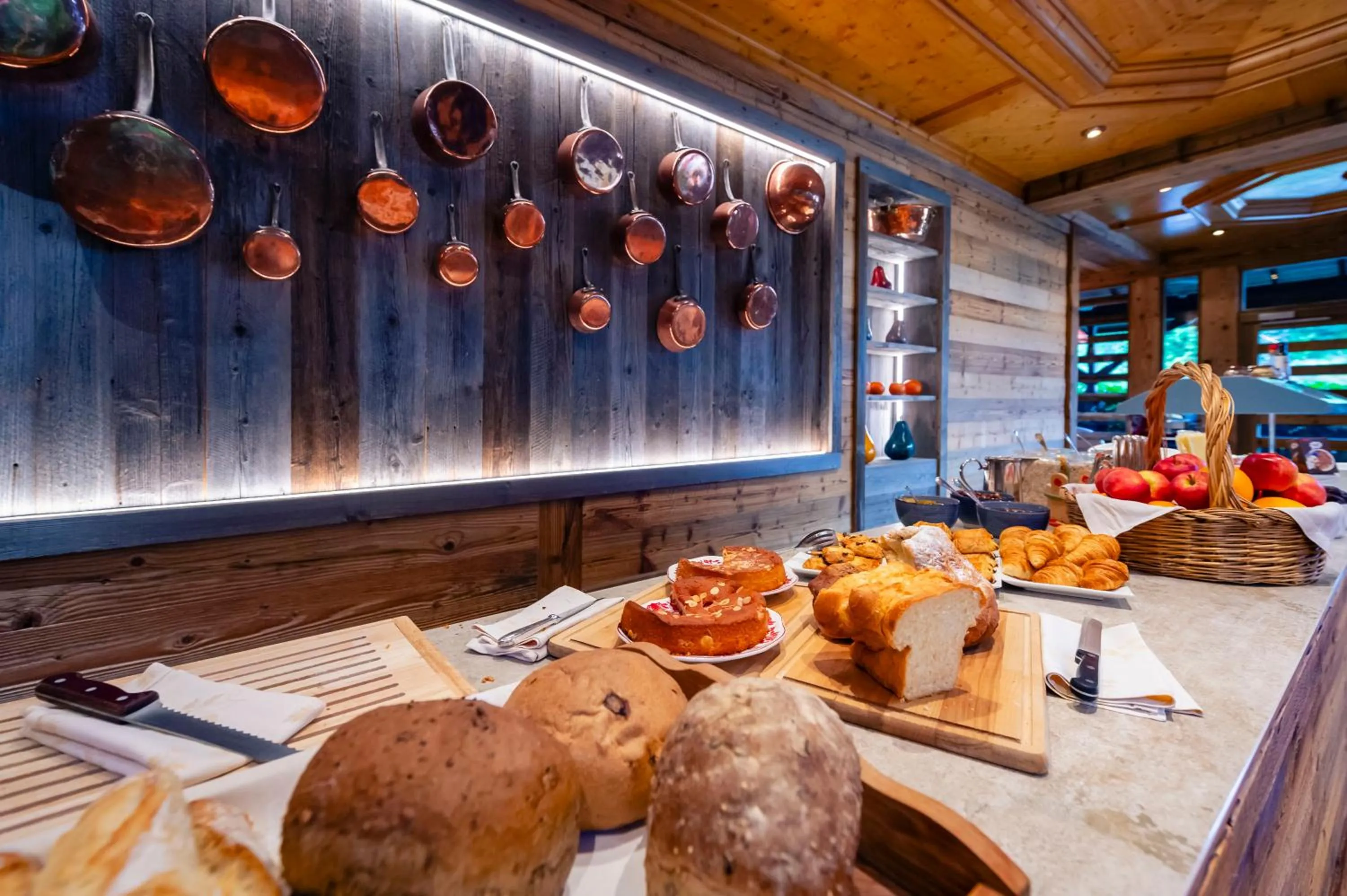 Breakfast in Hôtel-Restaurant Les Bas-Rupts, Singuliers Hôtel