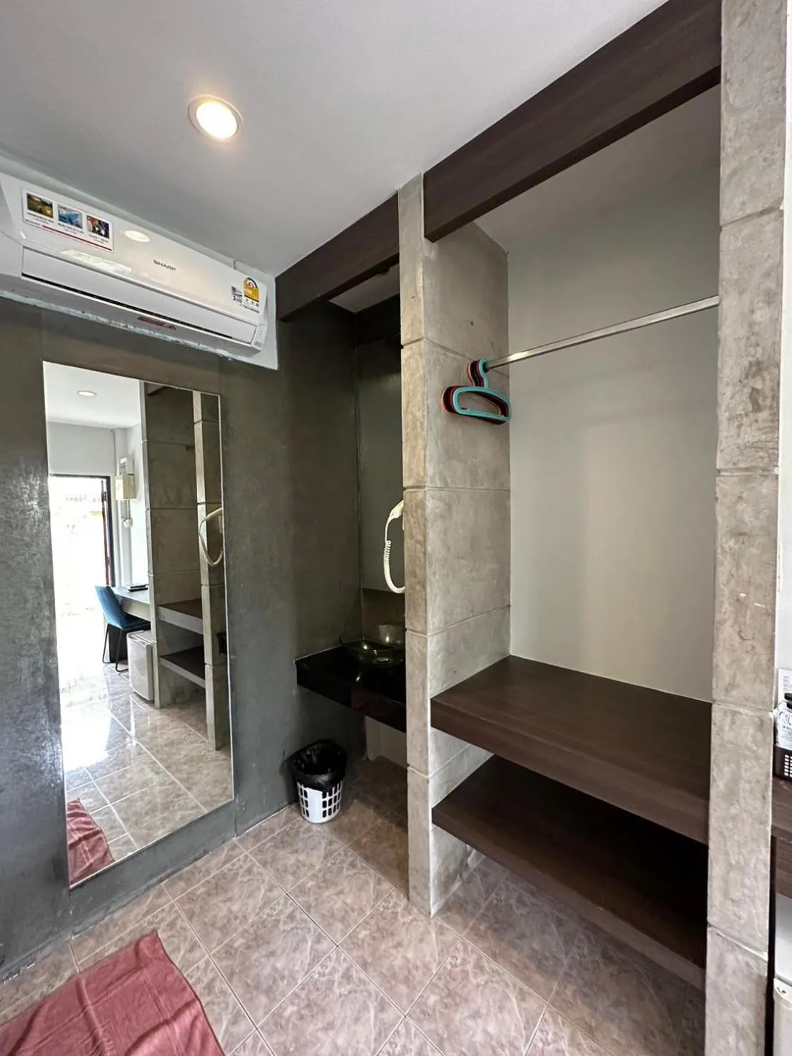 Property building in Baan Ma Feung GuestHouse