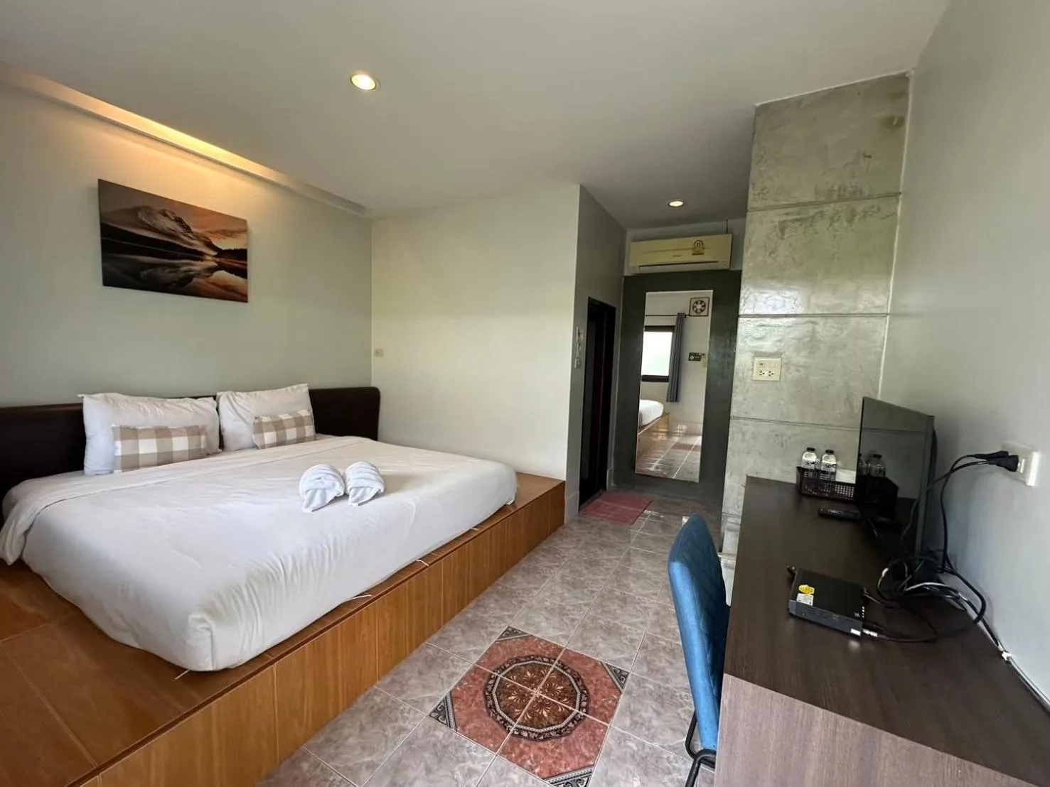 Property building, Bed in Baan Ma Feung GuestHouse