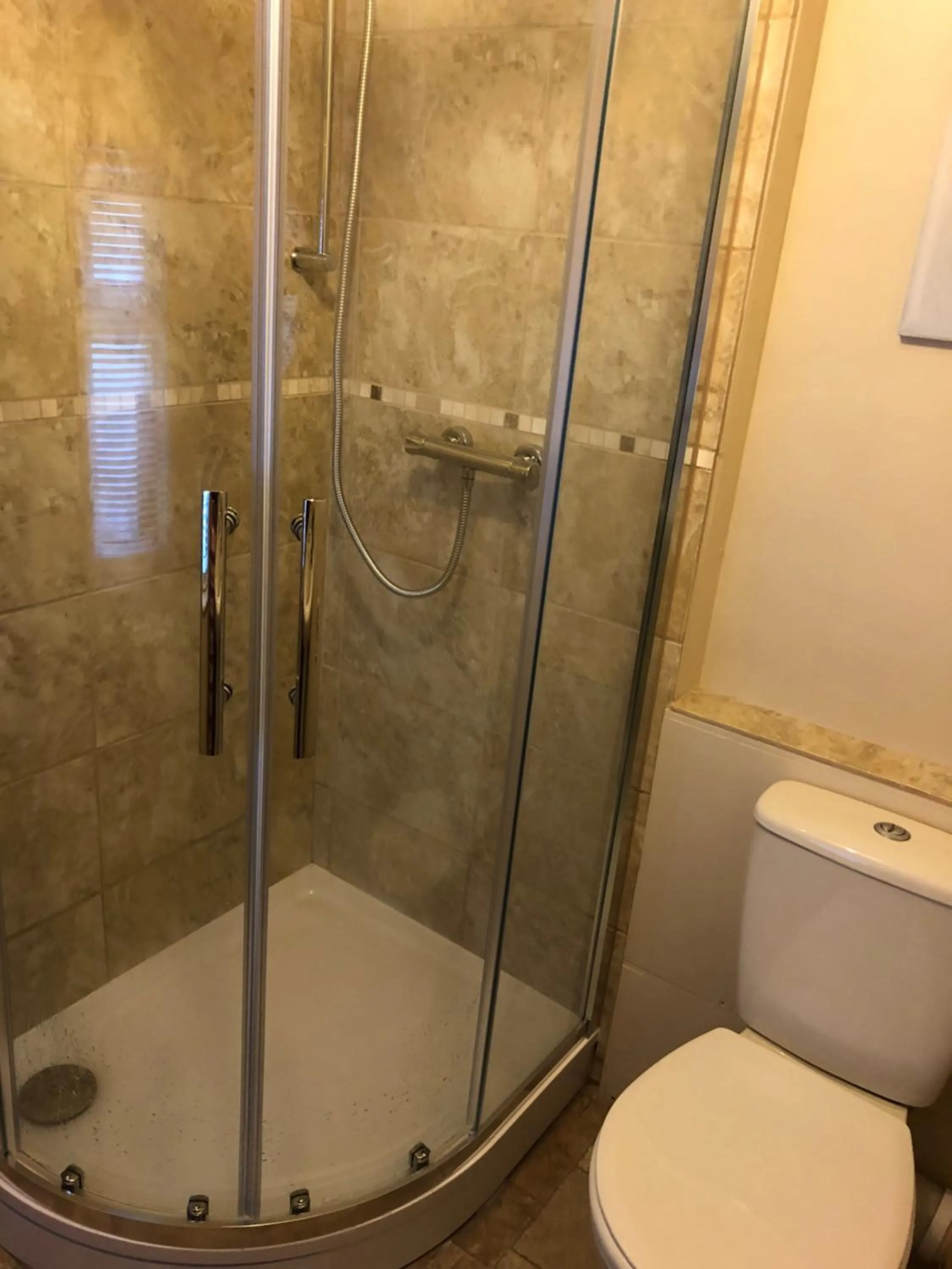 Bathroom in Westdene