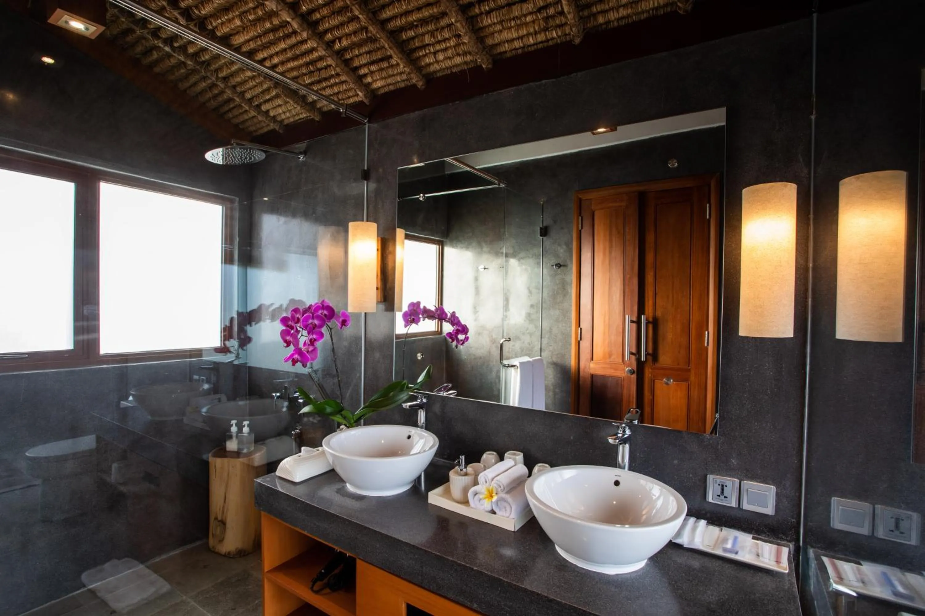Bathroom in Dayu Mirah Resort