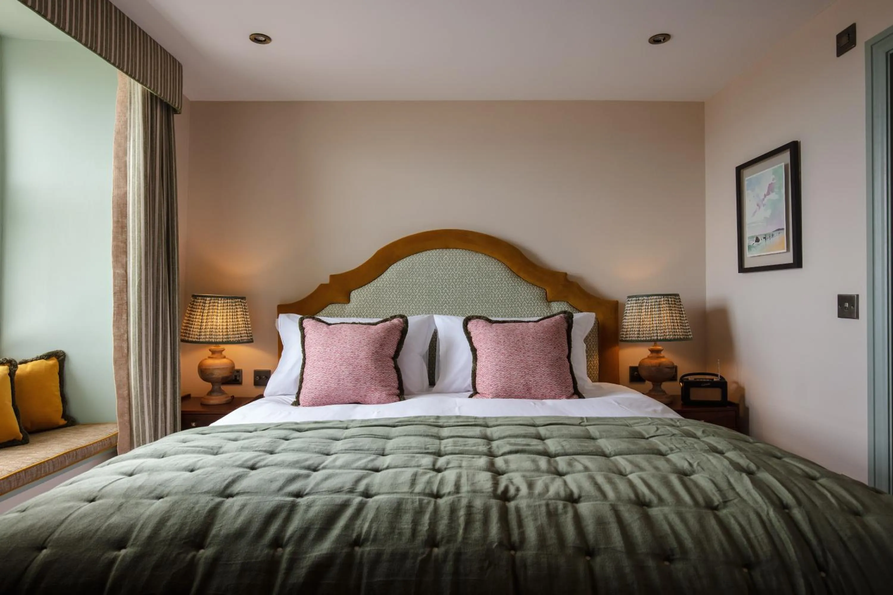 Bed in The Wellington Hotel