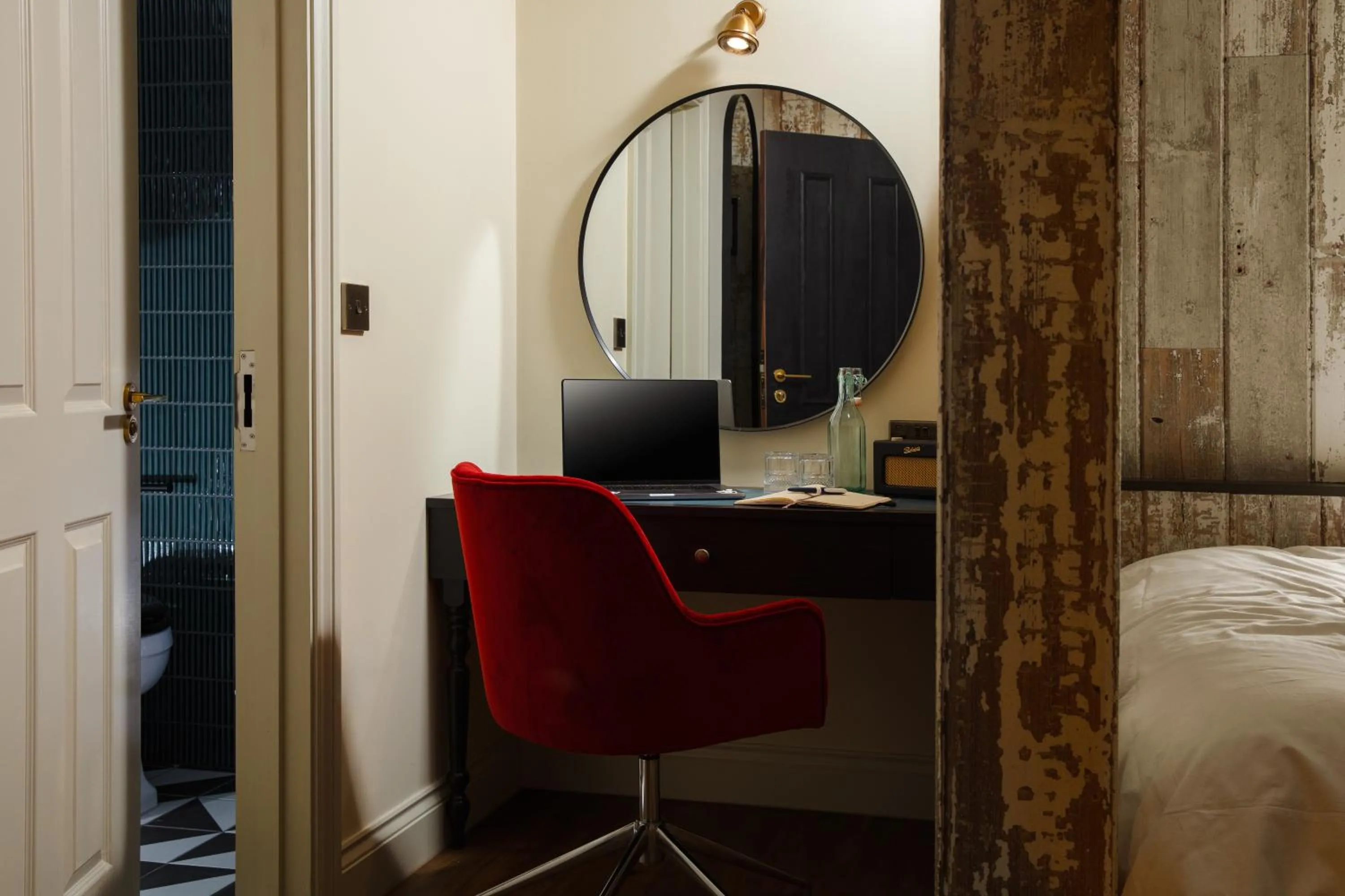 Bedroom, Bed in The Wellington Hotel