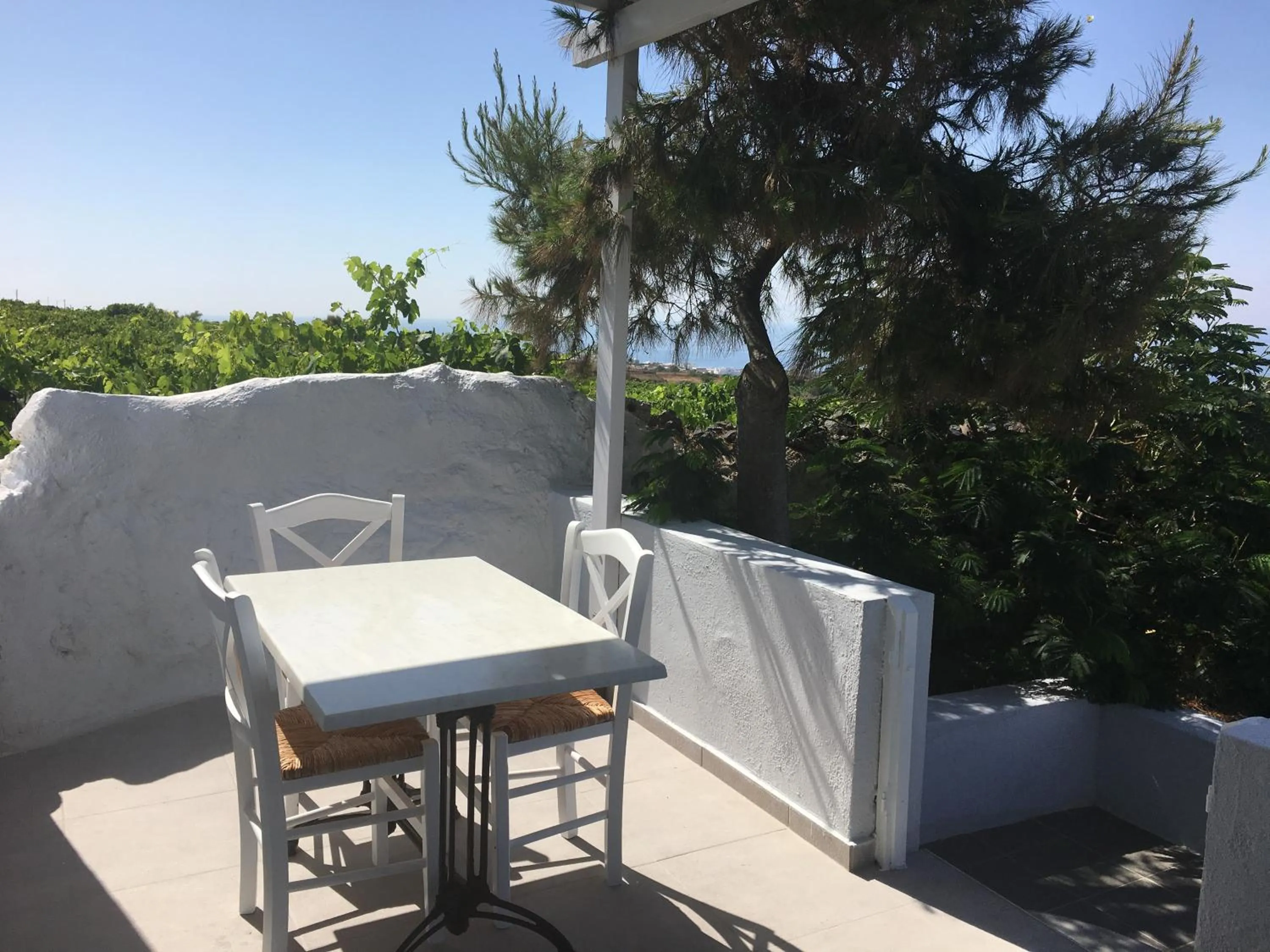 Balcony/Terrace in Unique Galini Oia - Adults Only