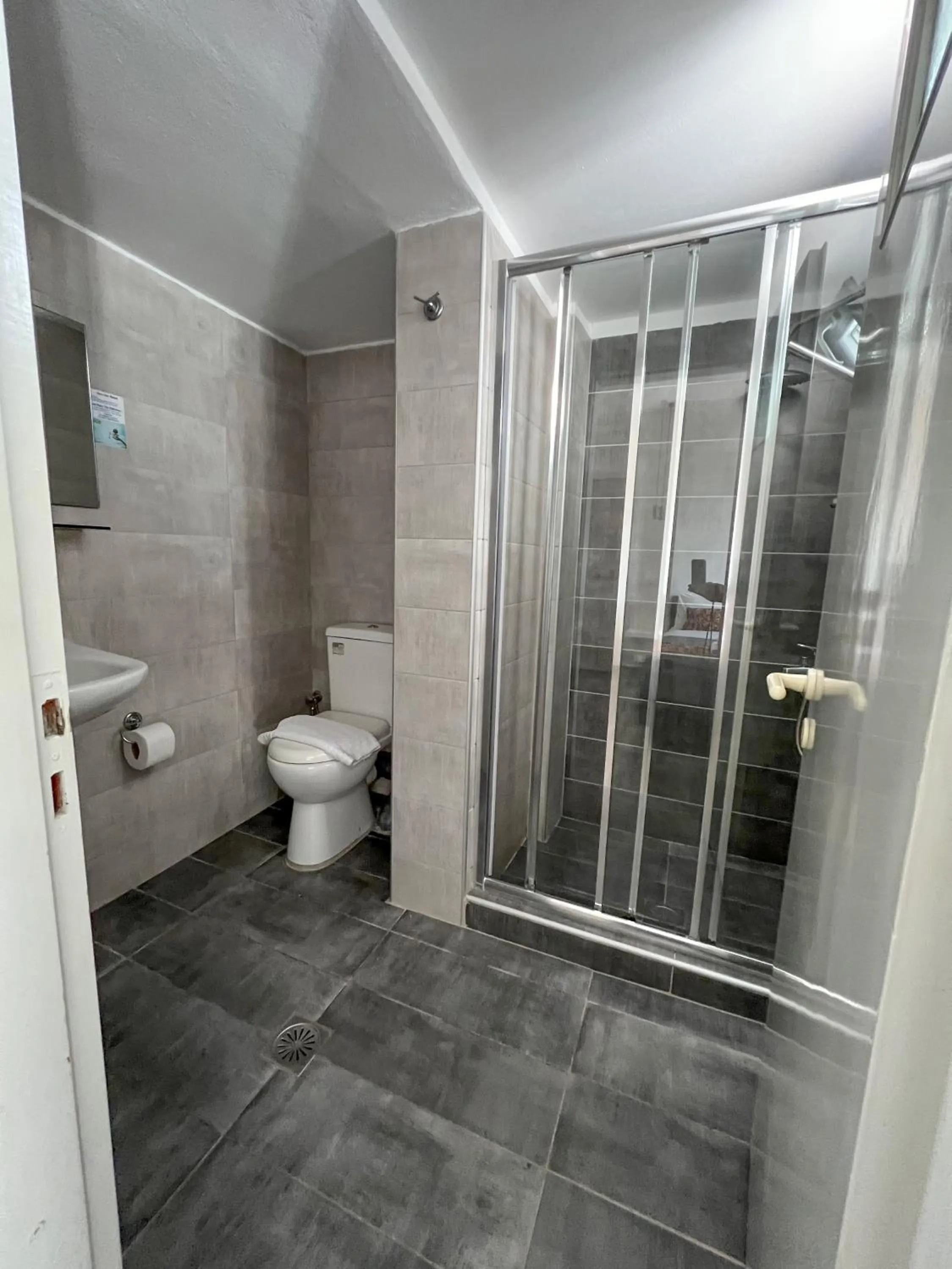 Bathroom in Unique Galini Oia - Adults Only