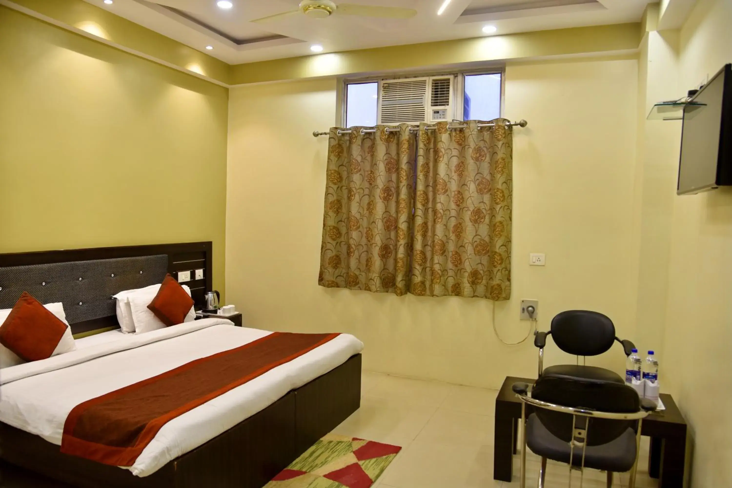 Superior Double Room - single occupancy in Hotel Nexus l Hotels In Charbagh Lucknow Superior Double Room - single occupancy in Hotel Nexus l Hotels In Charbagh Lucknow