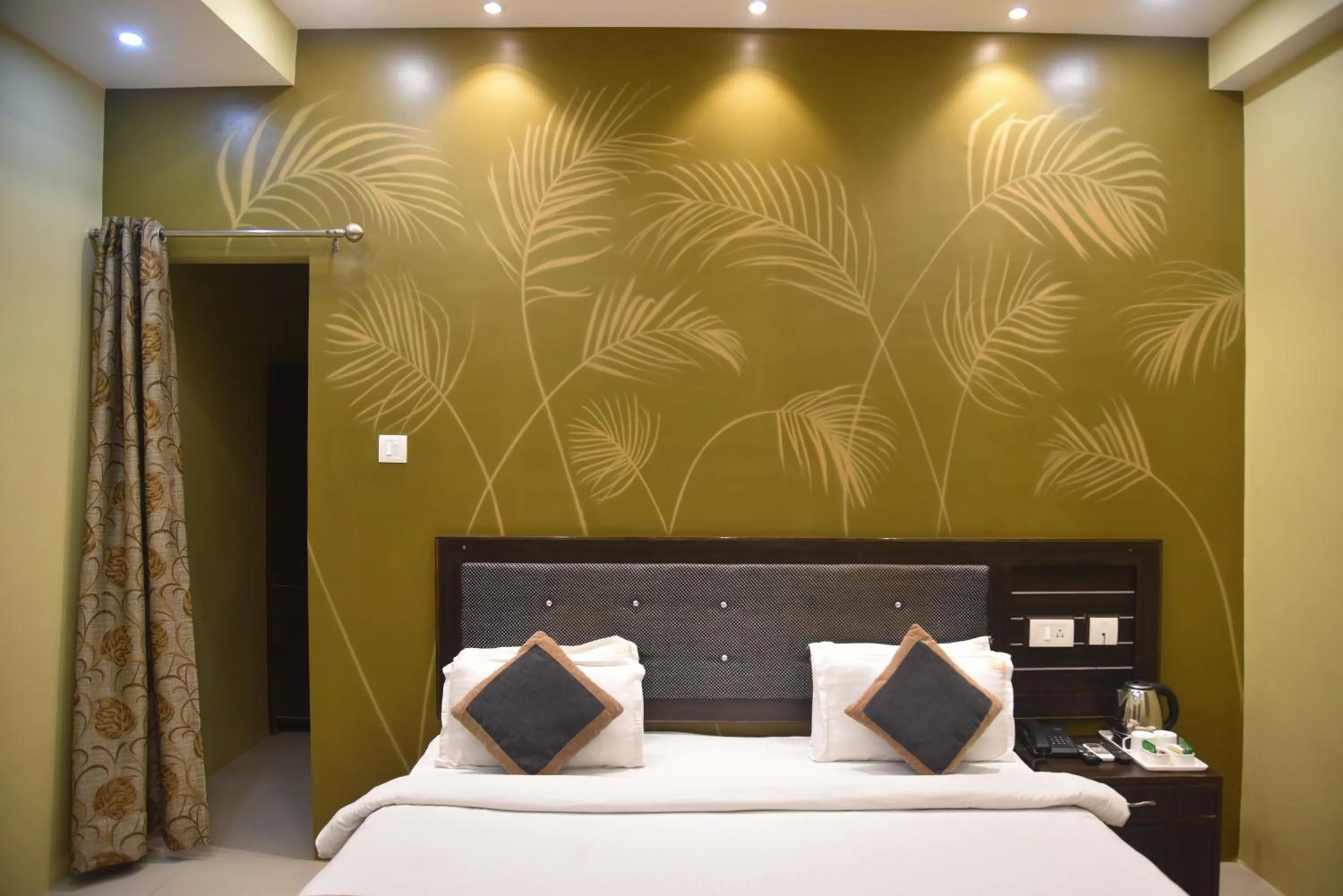 Bed in Hotel Nexus l Hotels In Charbagh Lucknow