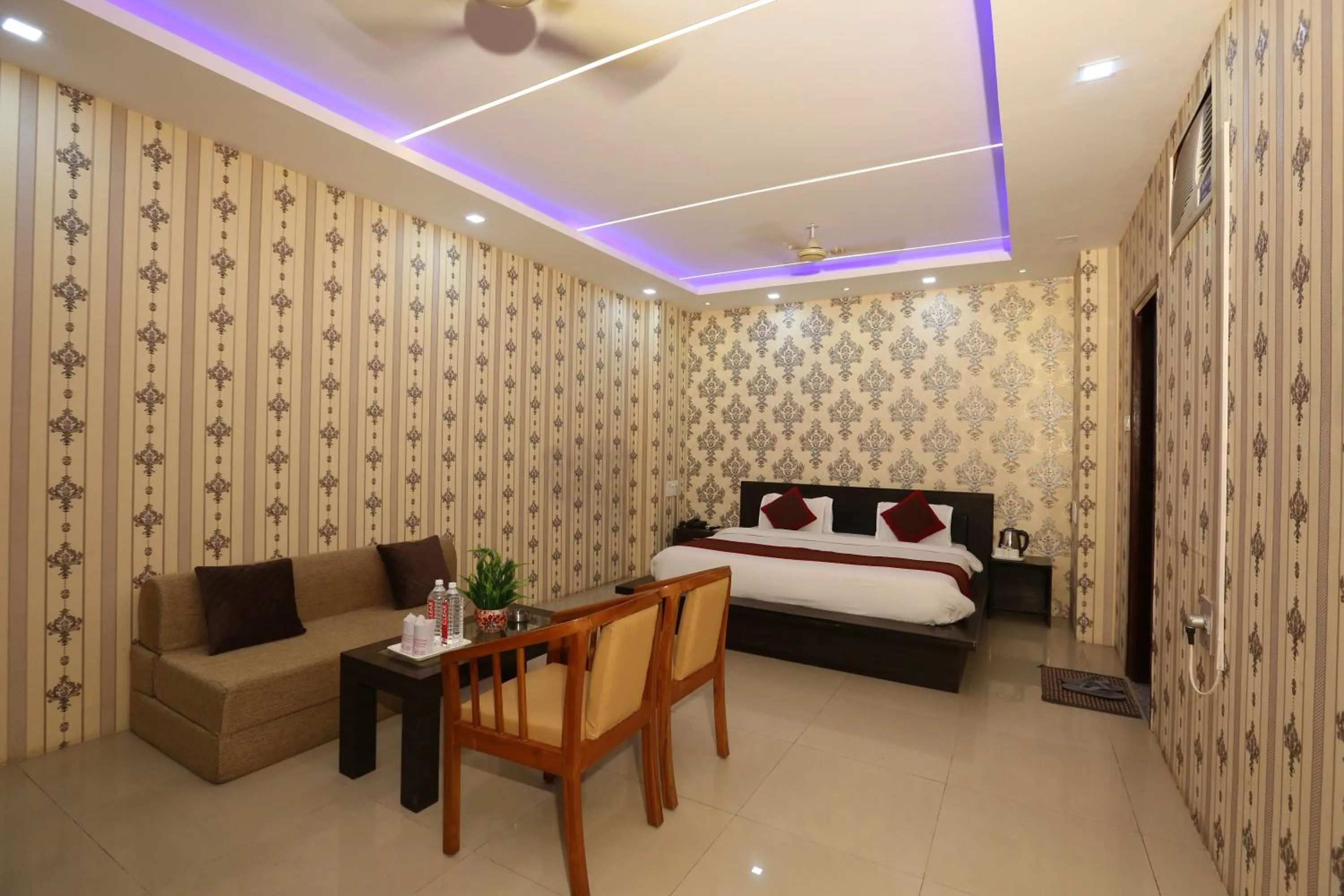 Bedroom, Bed in Hotel Nexus l Hotels In Charbagh Lucknow