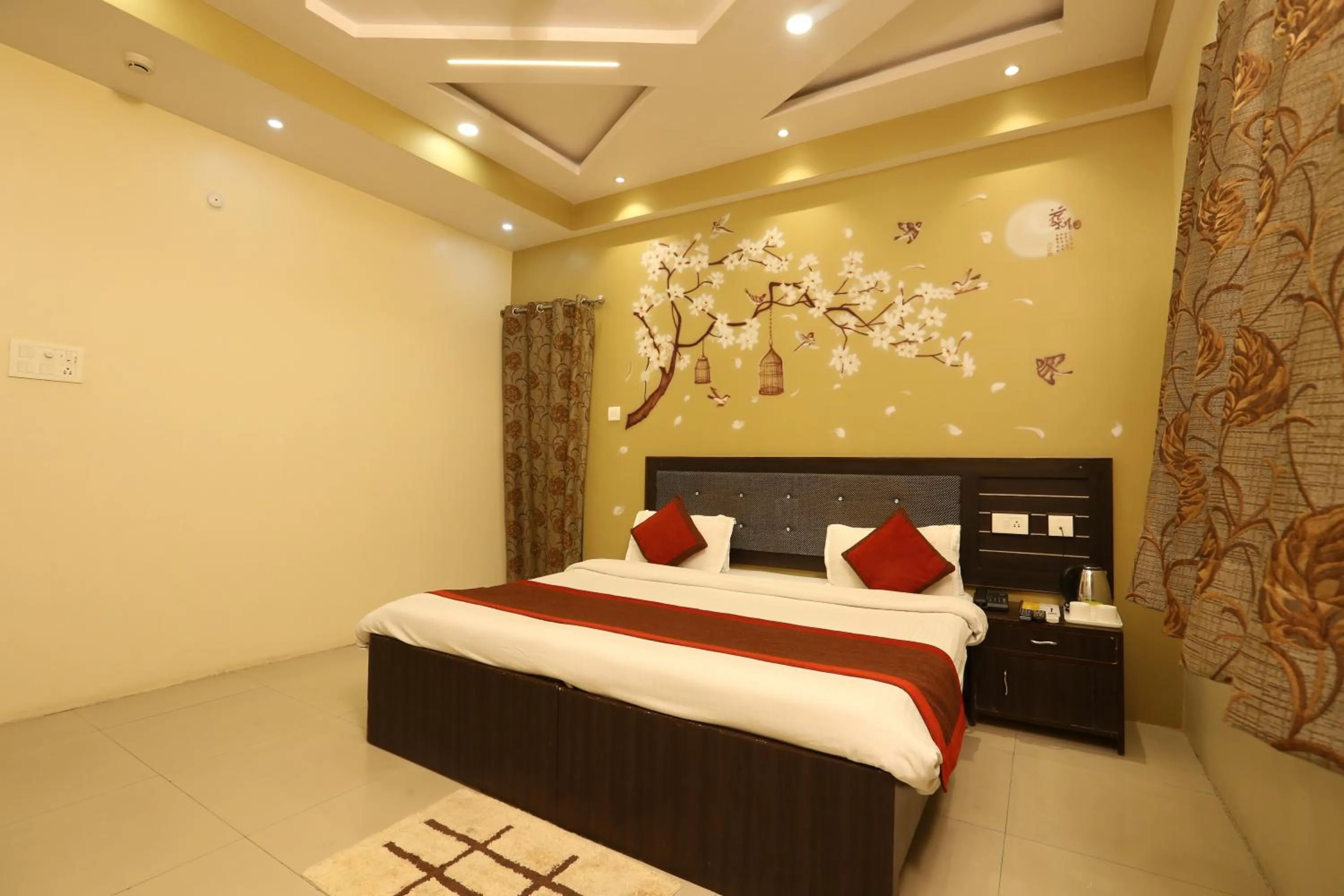Bed in Hotel Nexus l Hotels In Charbagh Lucknow