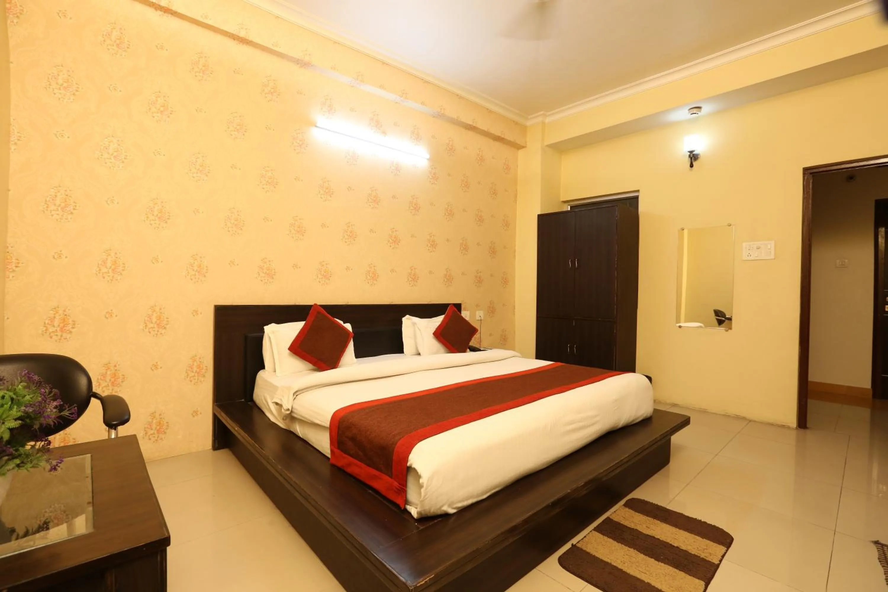 Bedroom, Bed in Hotel Nexus l Hotels In Charbagh Lucknow