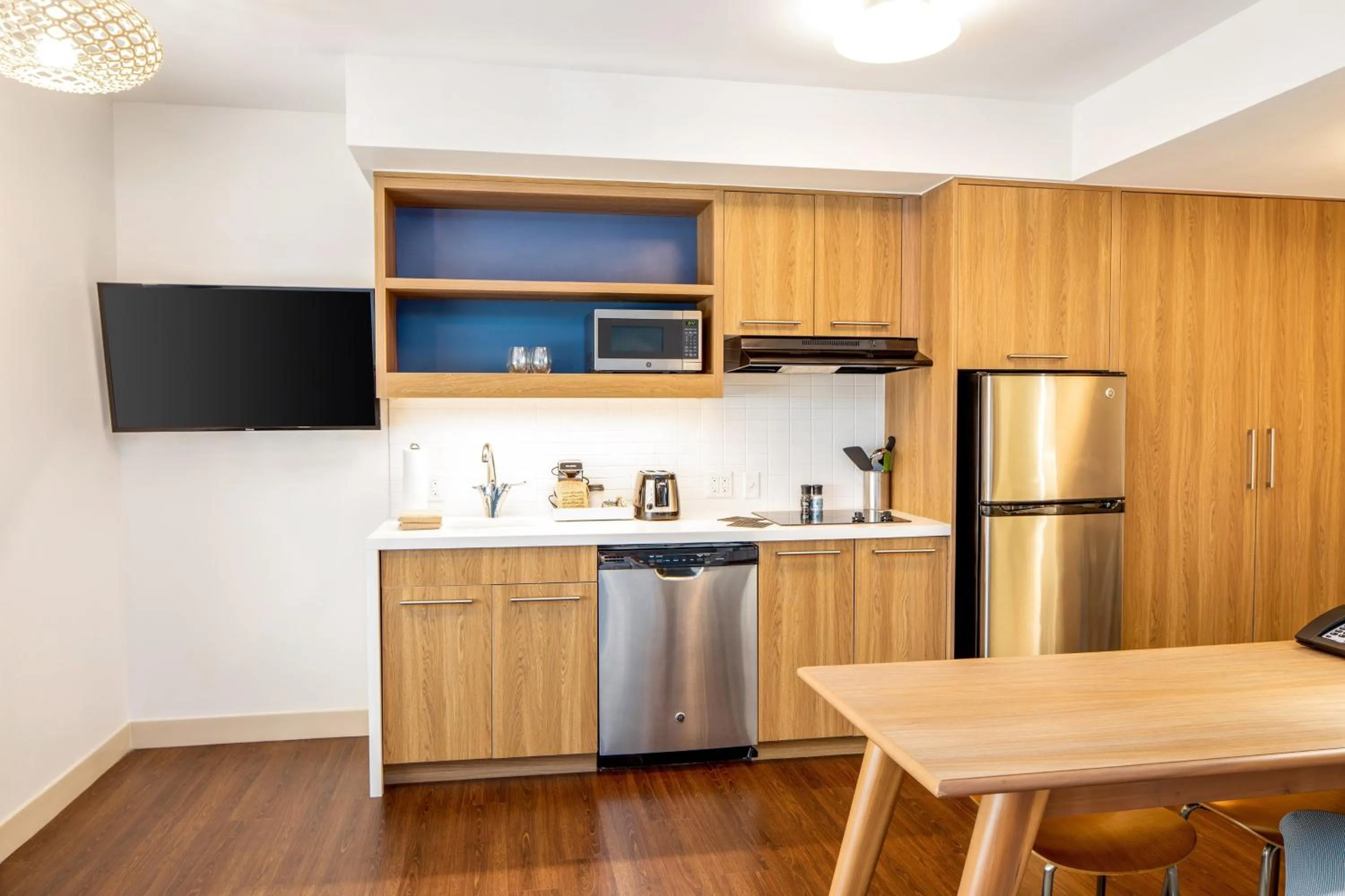 Kitchen or kitchenette in Element Bentonville