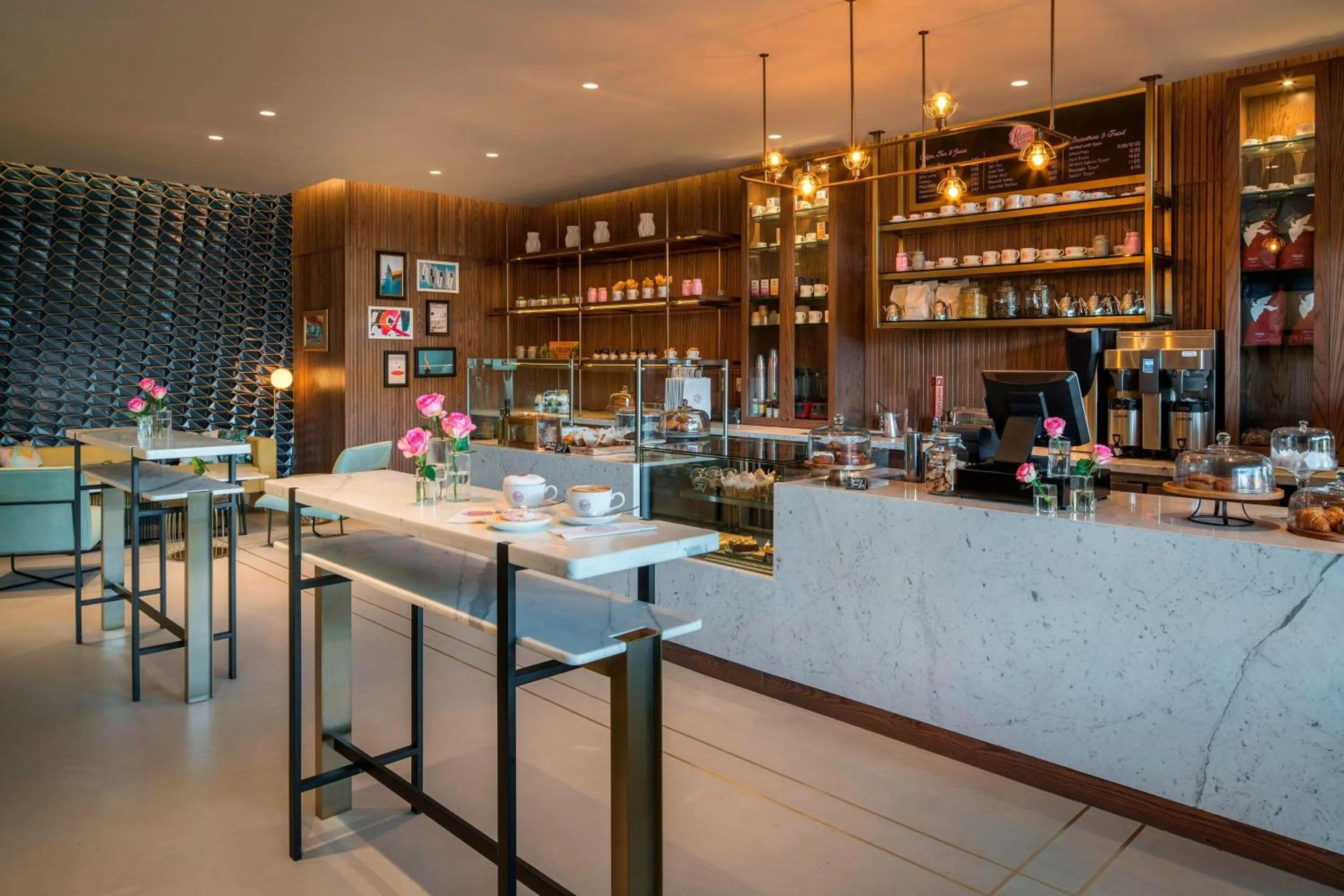 Lounge or bar in The Dalmar, Fort Lauderdale, a Tribute Portfolio Hotel